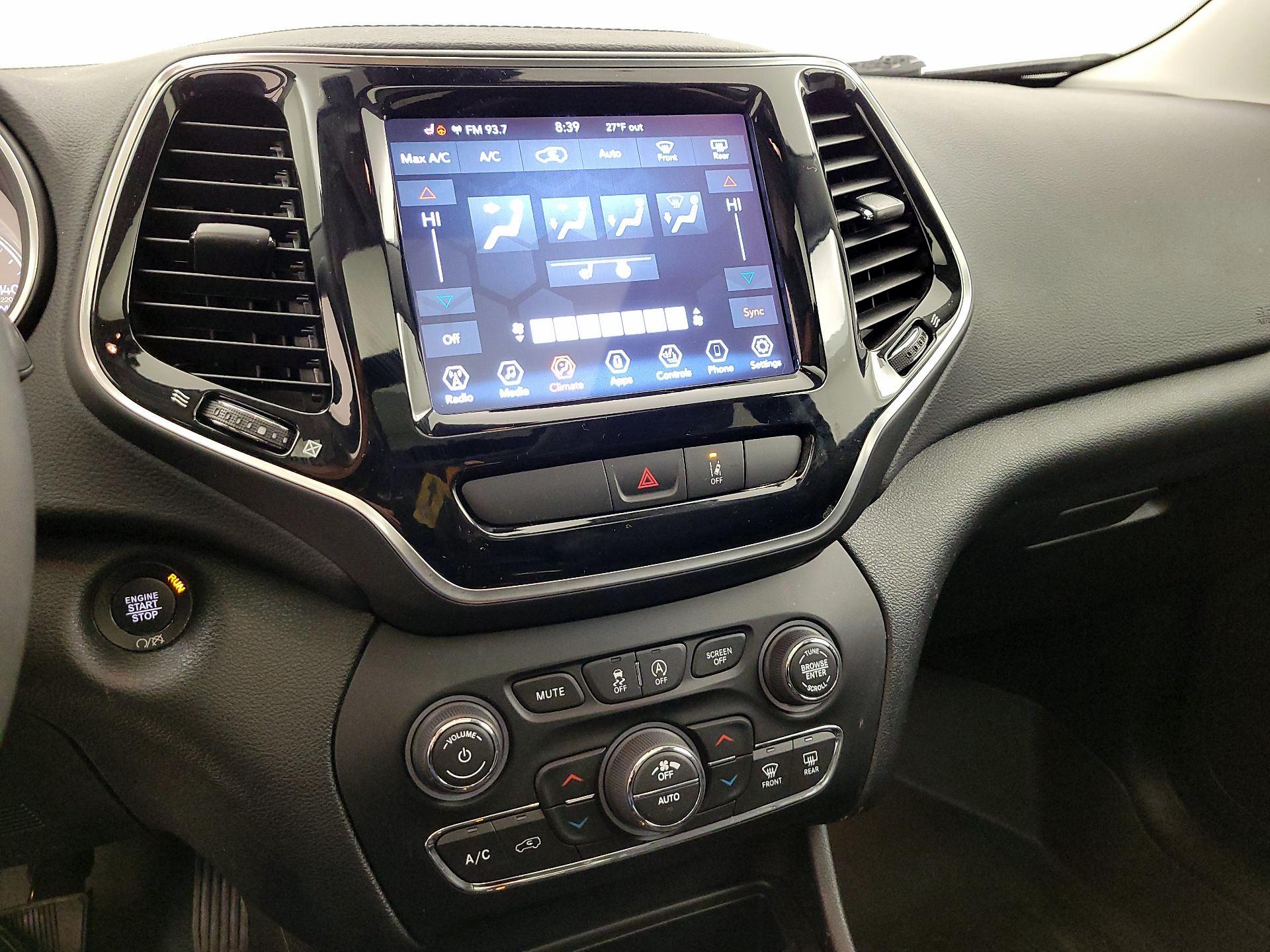 Thumbnail: 2022 Jeep Cherokee - 16