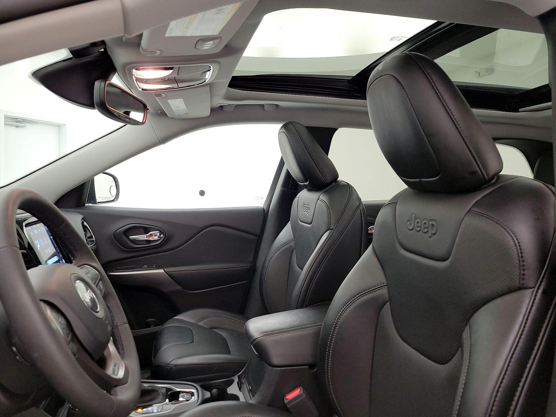 Thumbnail: 2022 Jeep Cherokee - 19