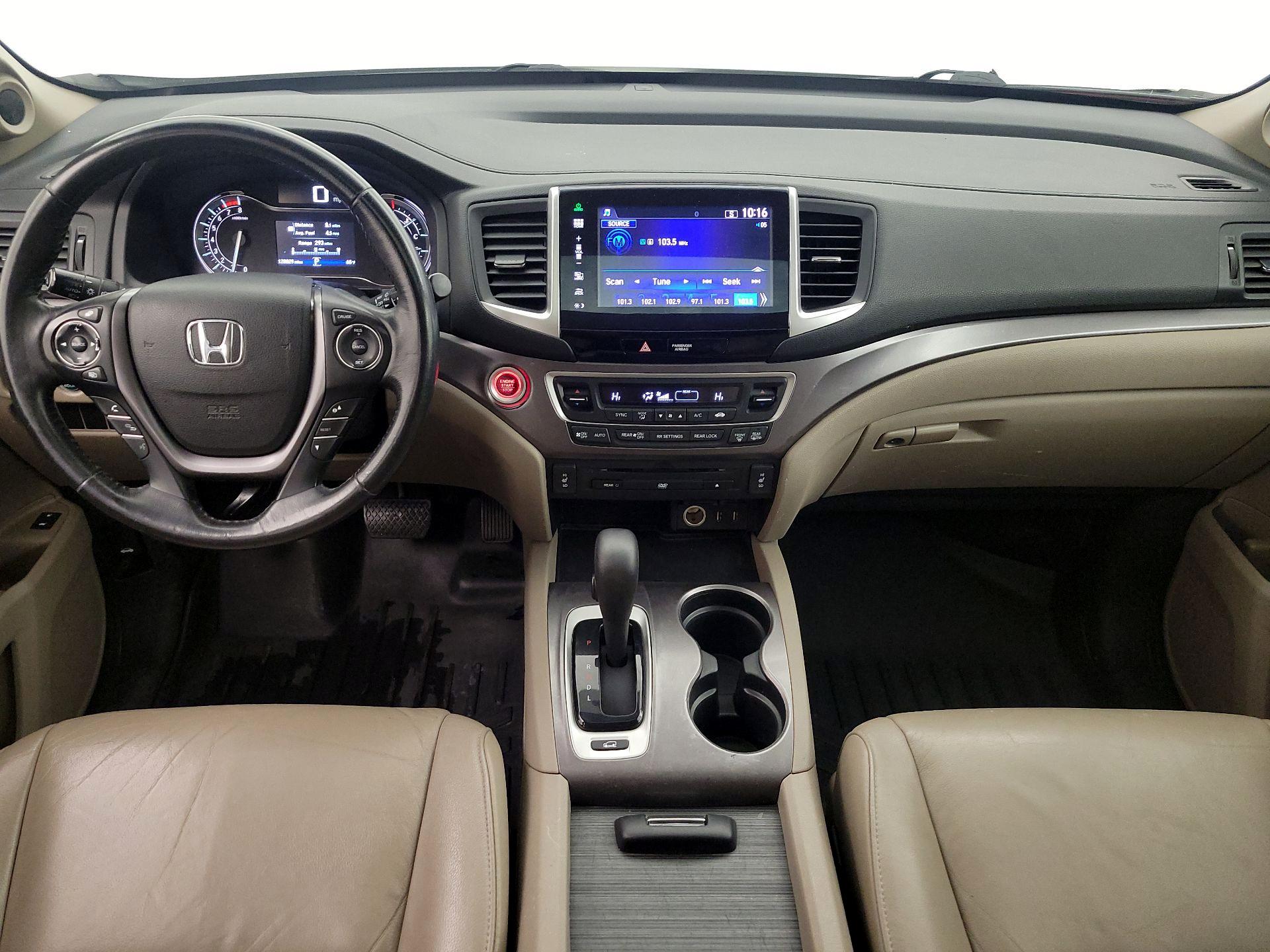 Thumbnail: 2016 Honda Pilot - 9