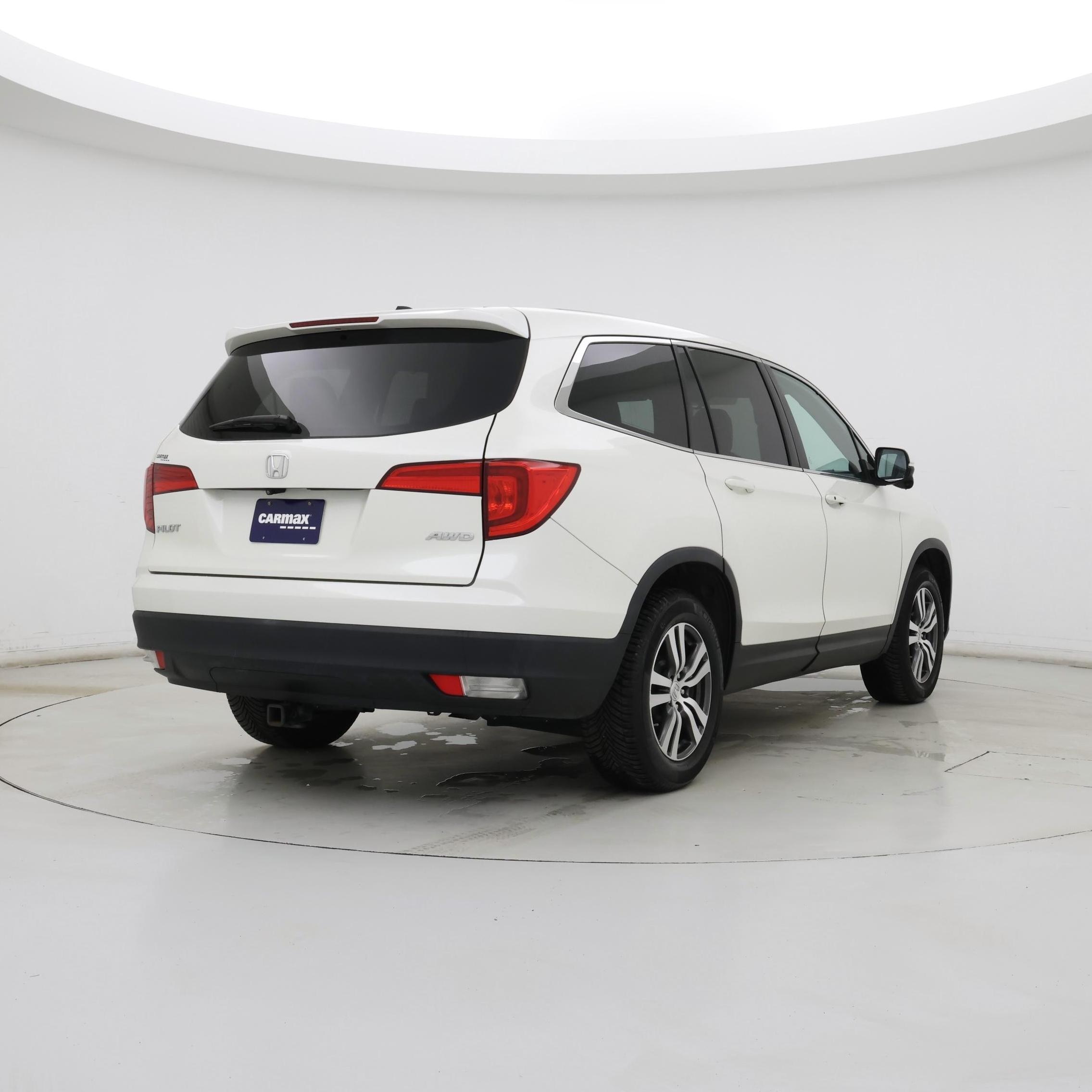 Thumbnail: 2016 Honda Pilot - 8