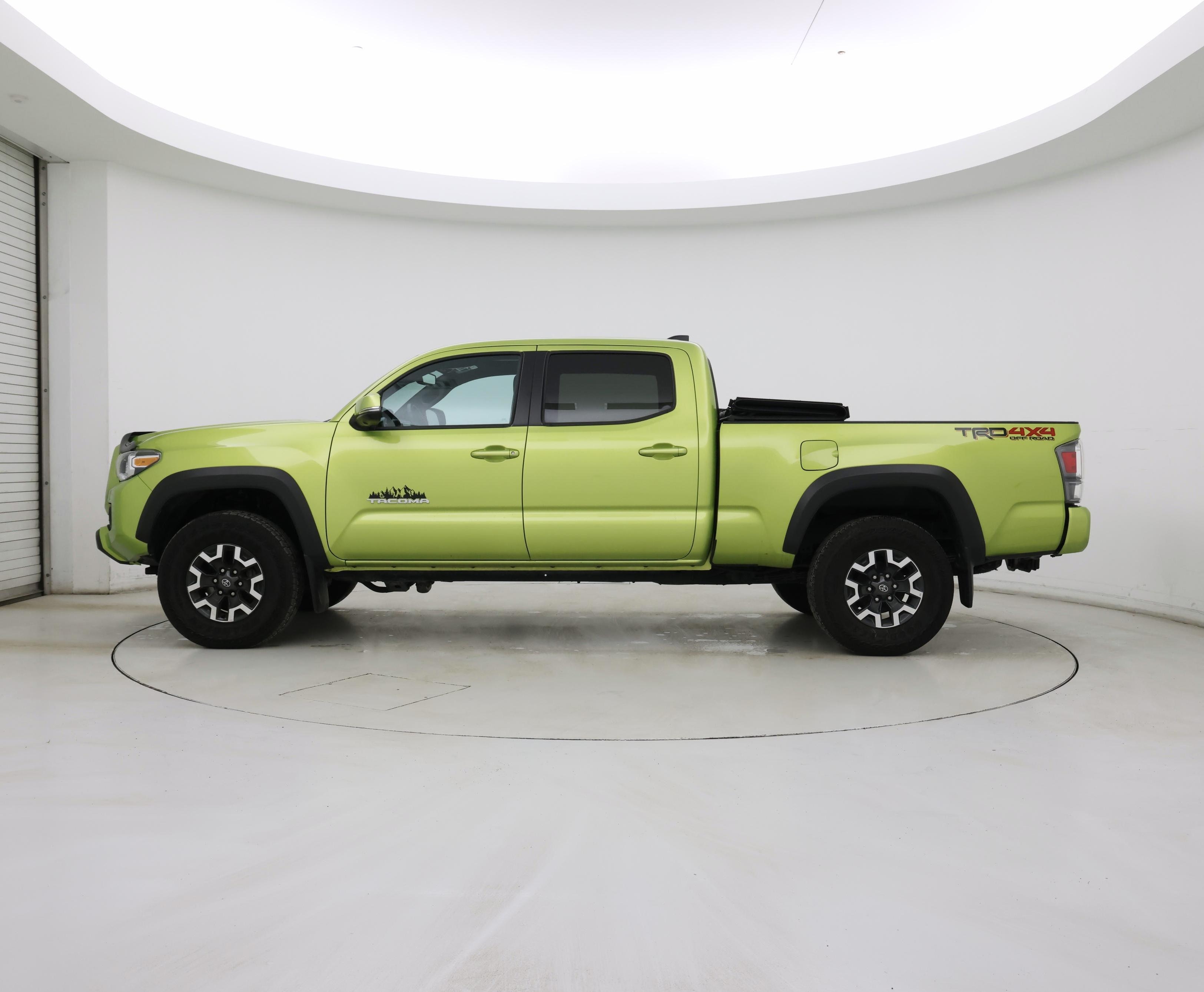 Thumbnail: 2023 Toyota Tacoma - 3