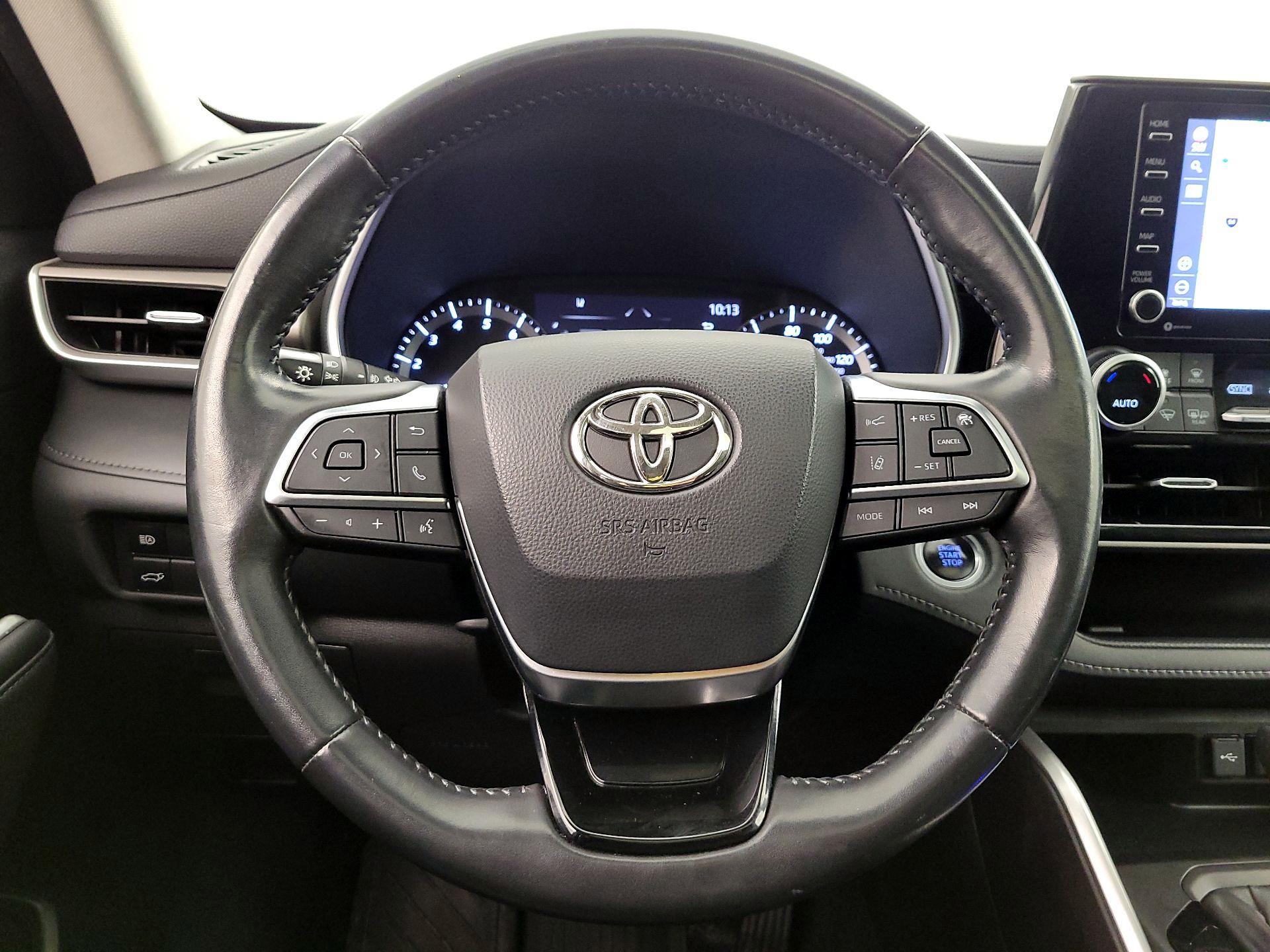 Thumbnail: 2021 Toyota Highlander - 10