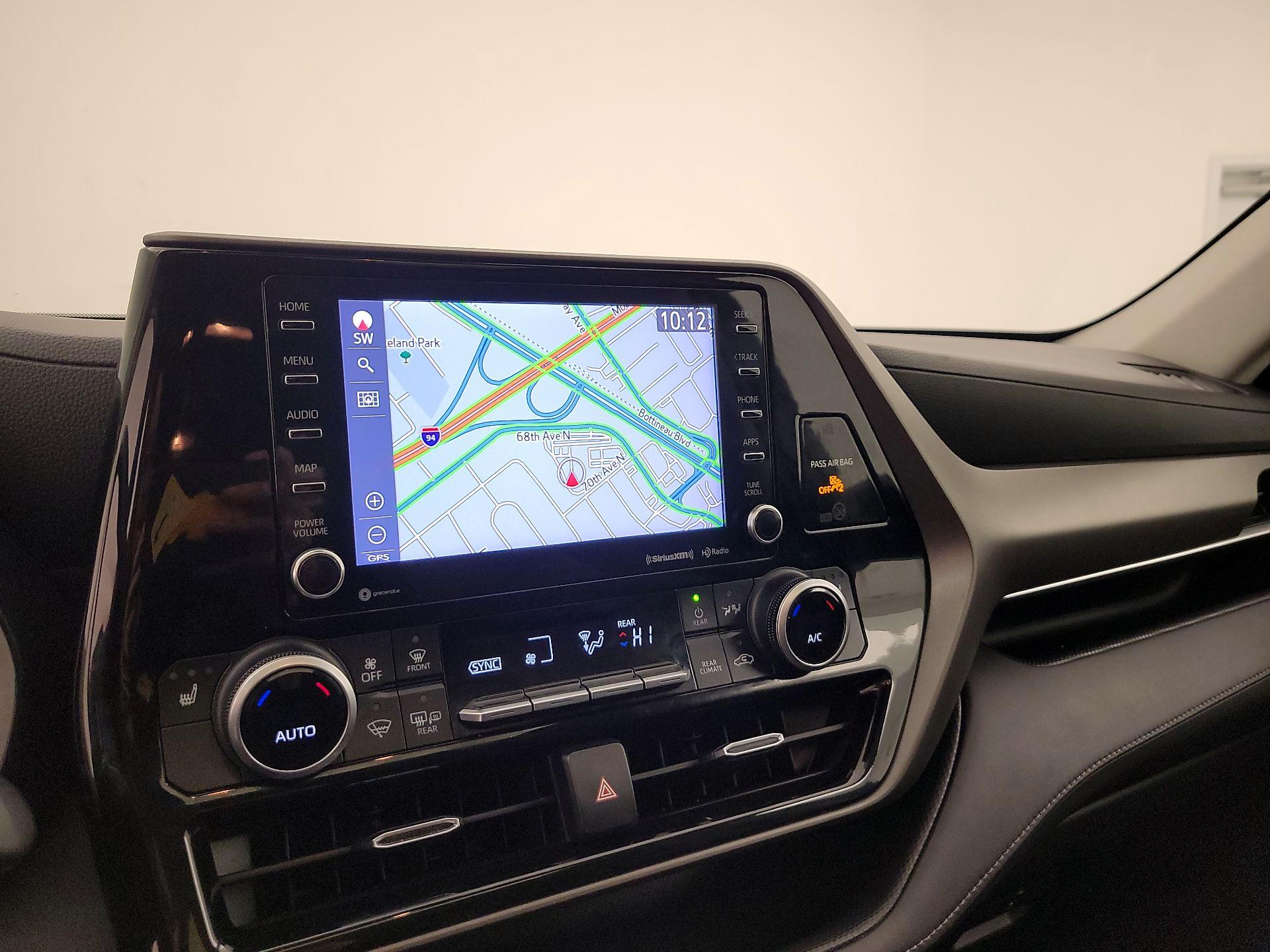 Thumbnail: 2021 Toyota Highlander - 14