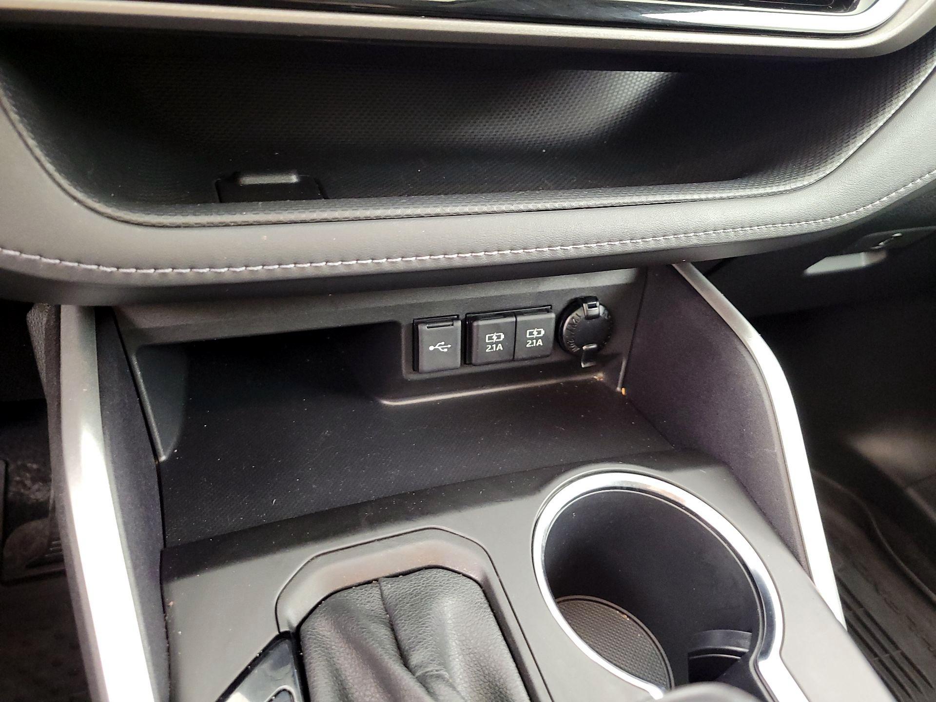 Thumbnail: 2021 Toyota Highlander - 19