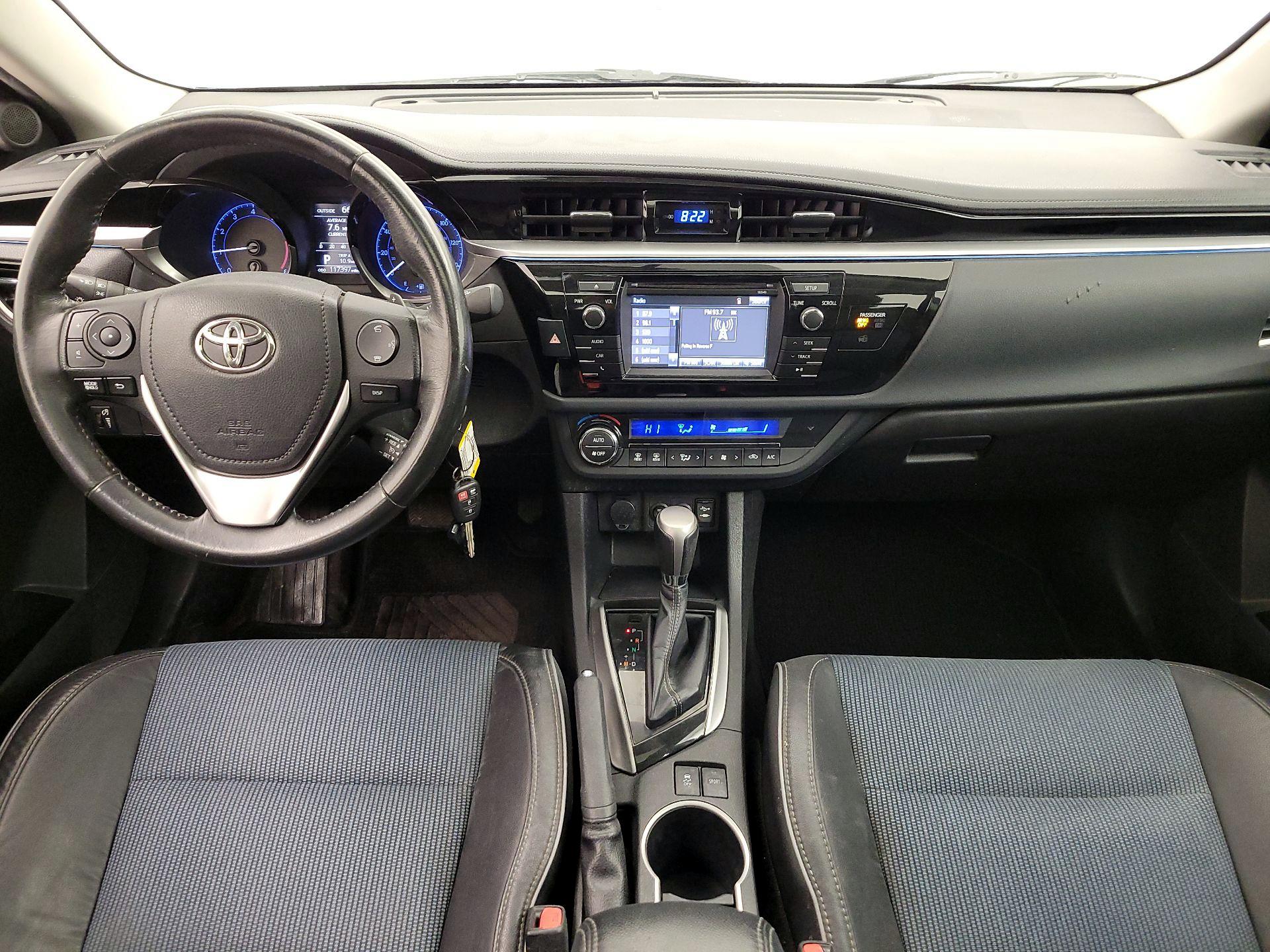 Thumbnail: 2015 Toyota Corolla - 9