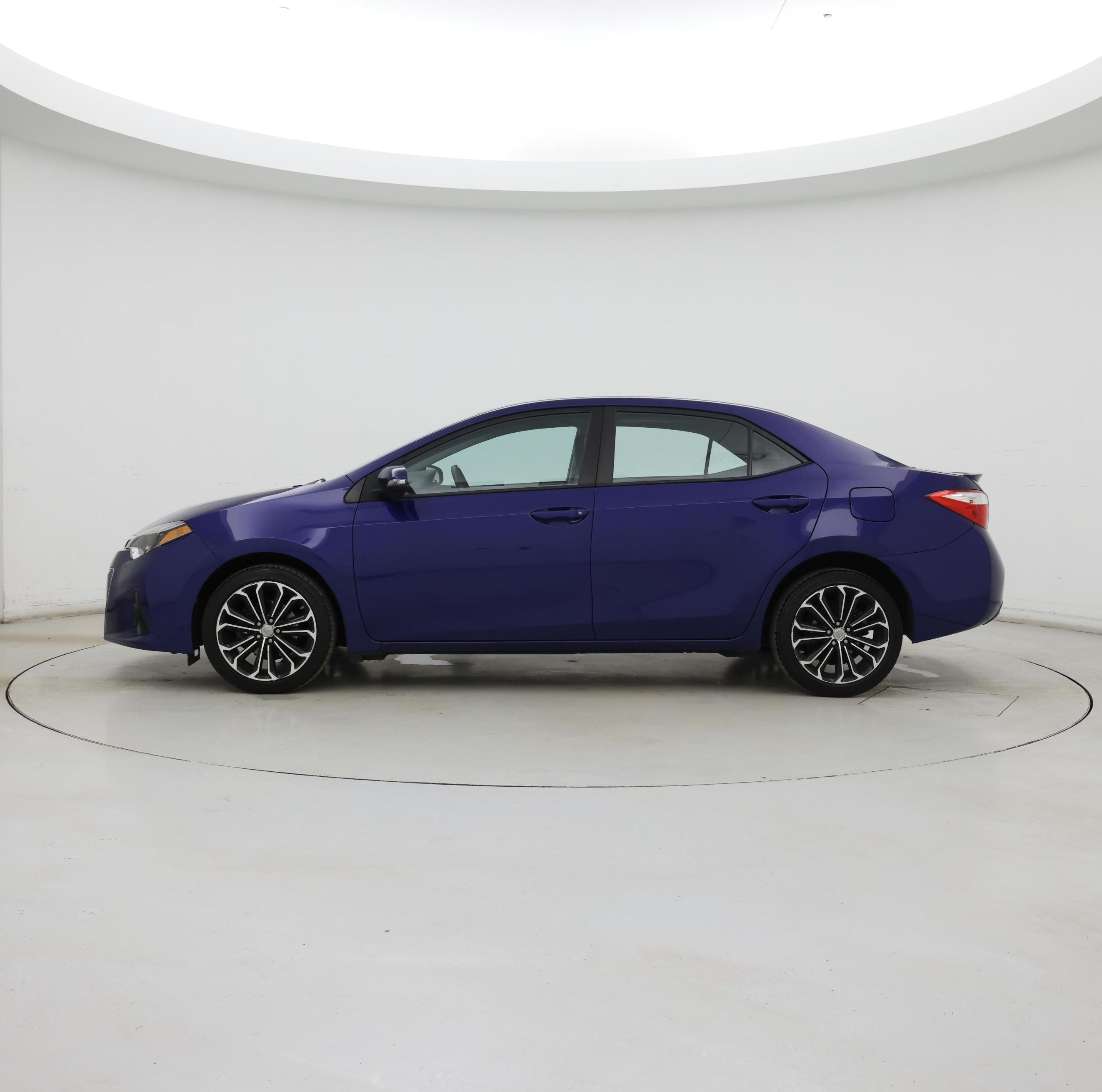 Thumbnail: 2015 Toyota Corolla - 3
