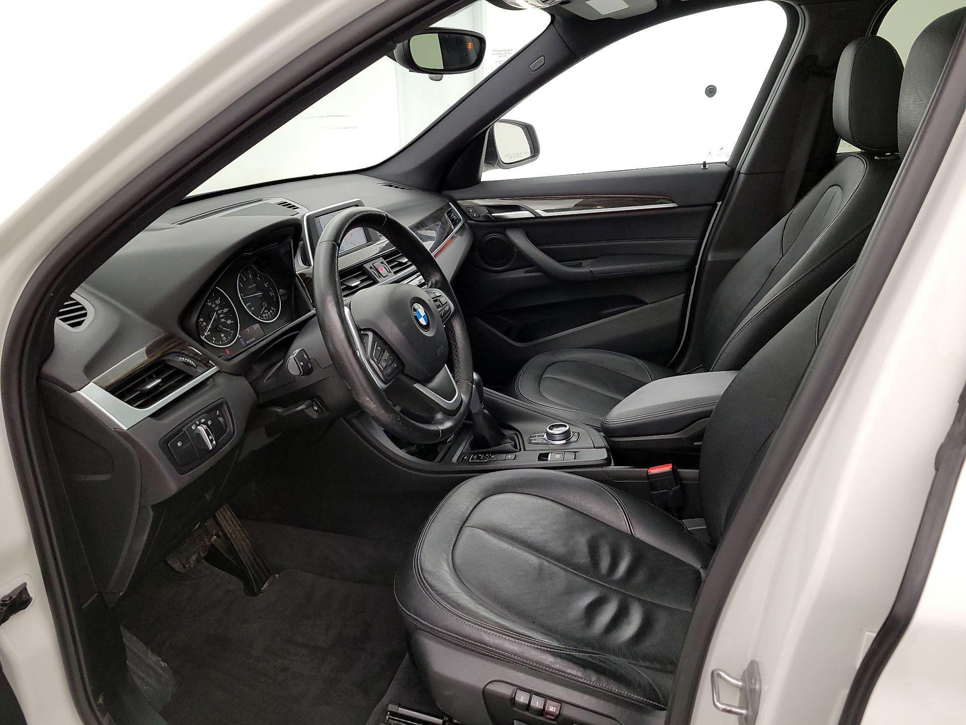 Thumbnail: 2017 BMW X1 - 11