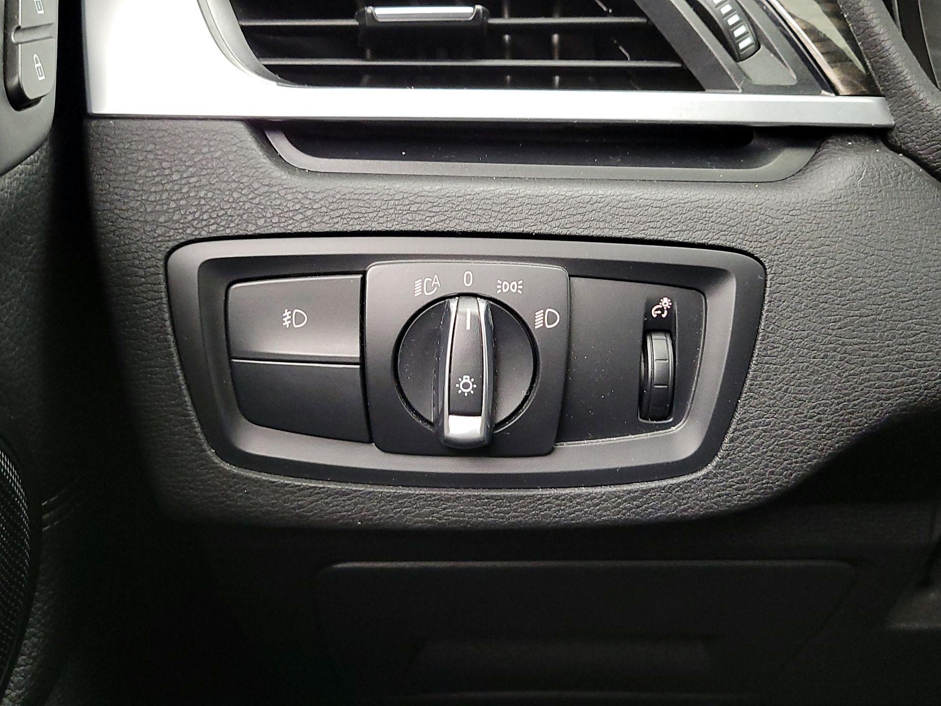 Thumbnail: 2017 BMW X1 - 13