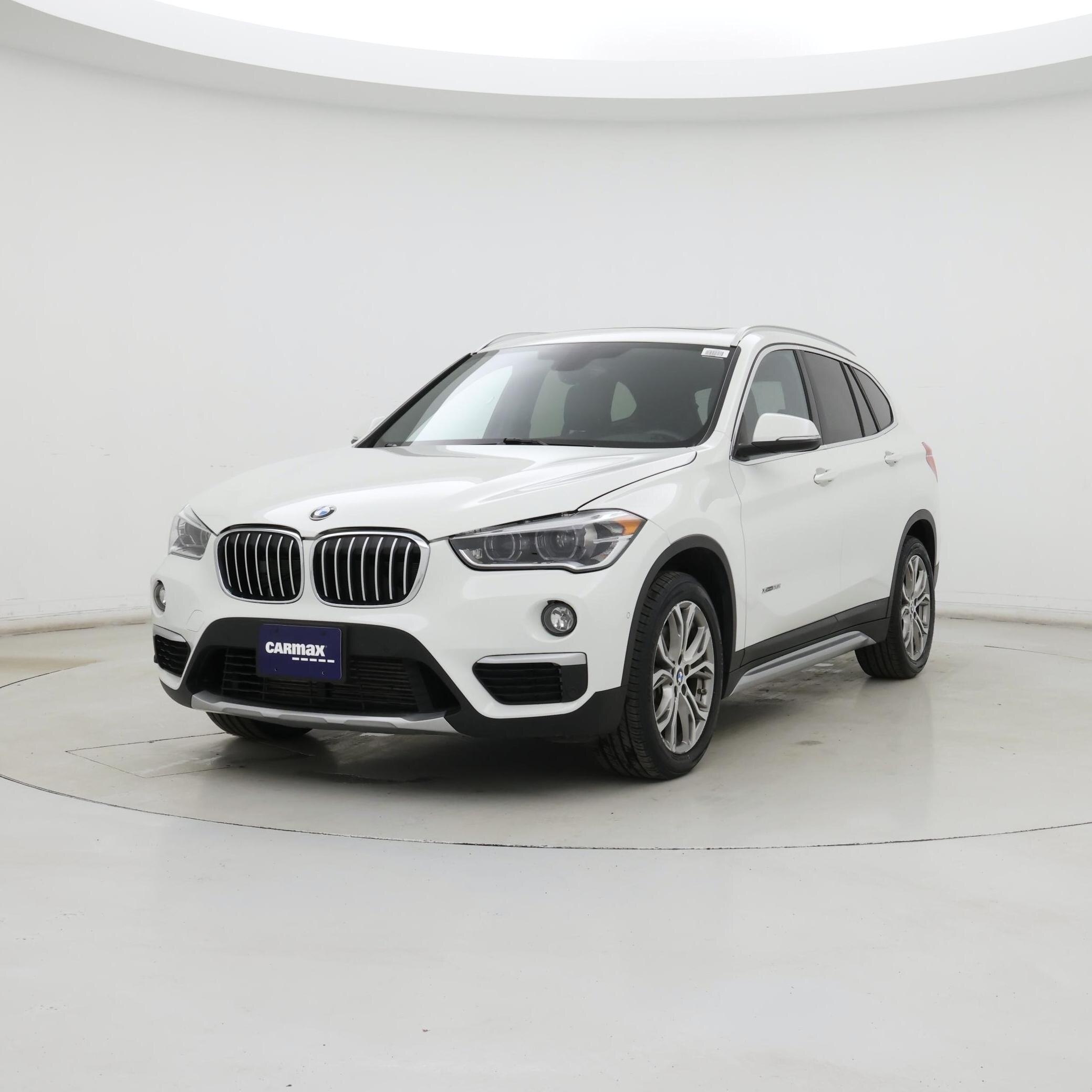 Thumbnail: 2017 BMW X1 - 4