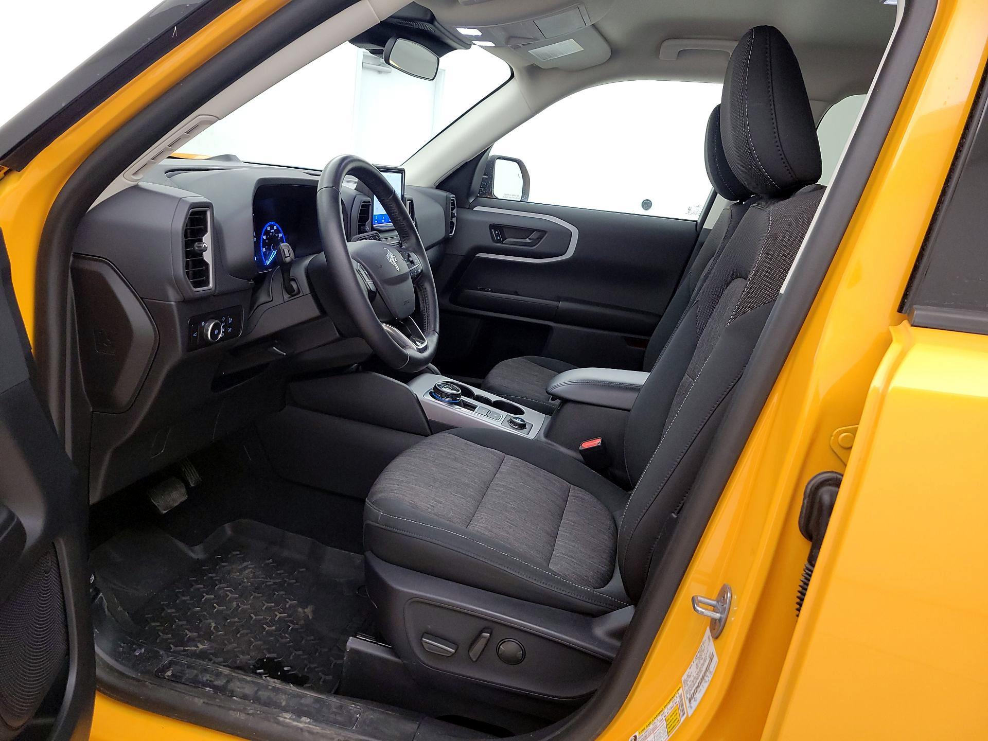 Thumbnail: 2023 Ford Bronco Sport - 11