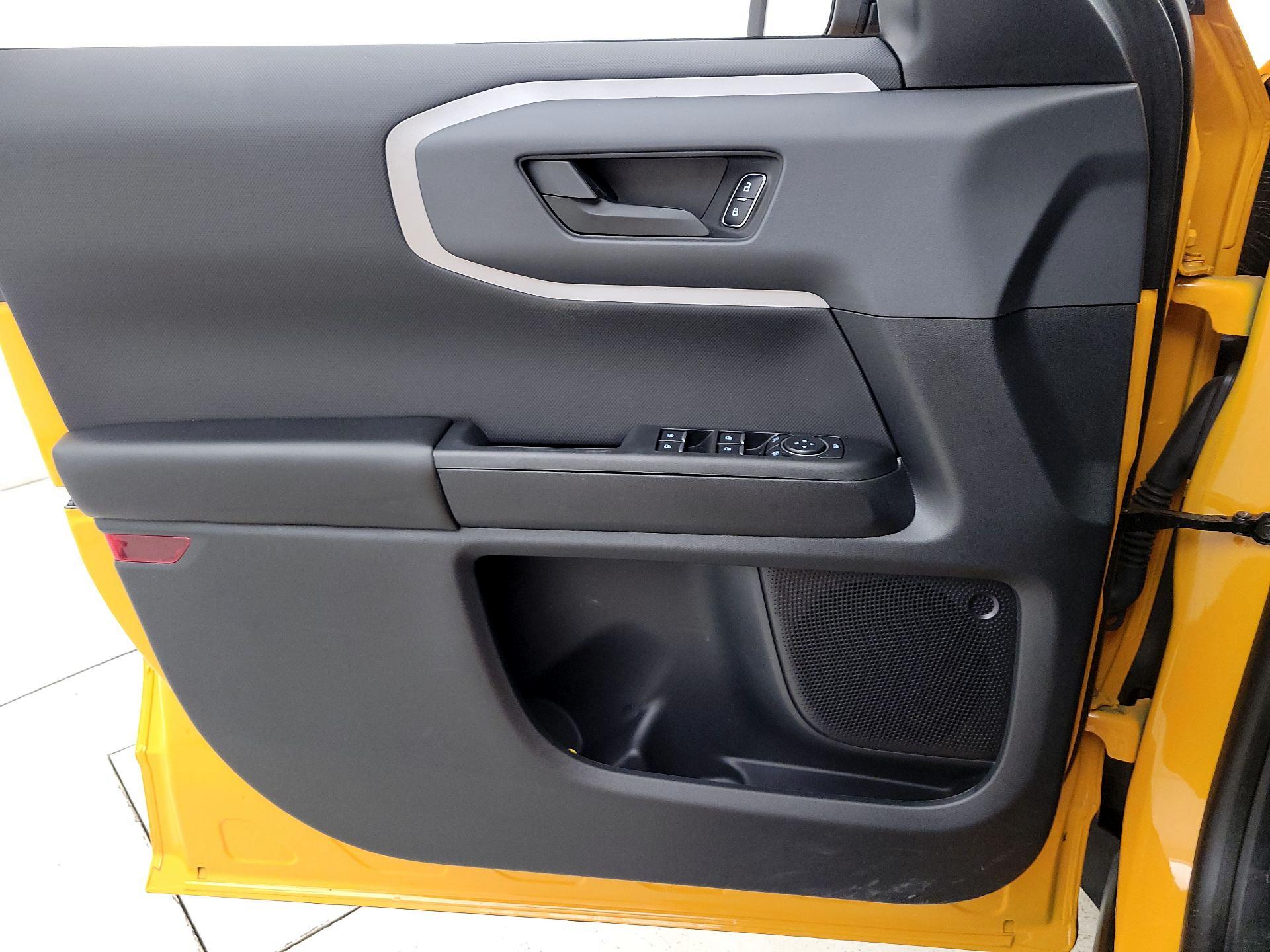 Thumbnail: 2023 Ford Bronco Sport - 12