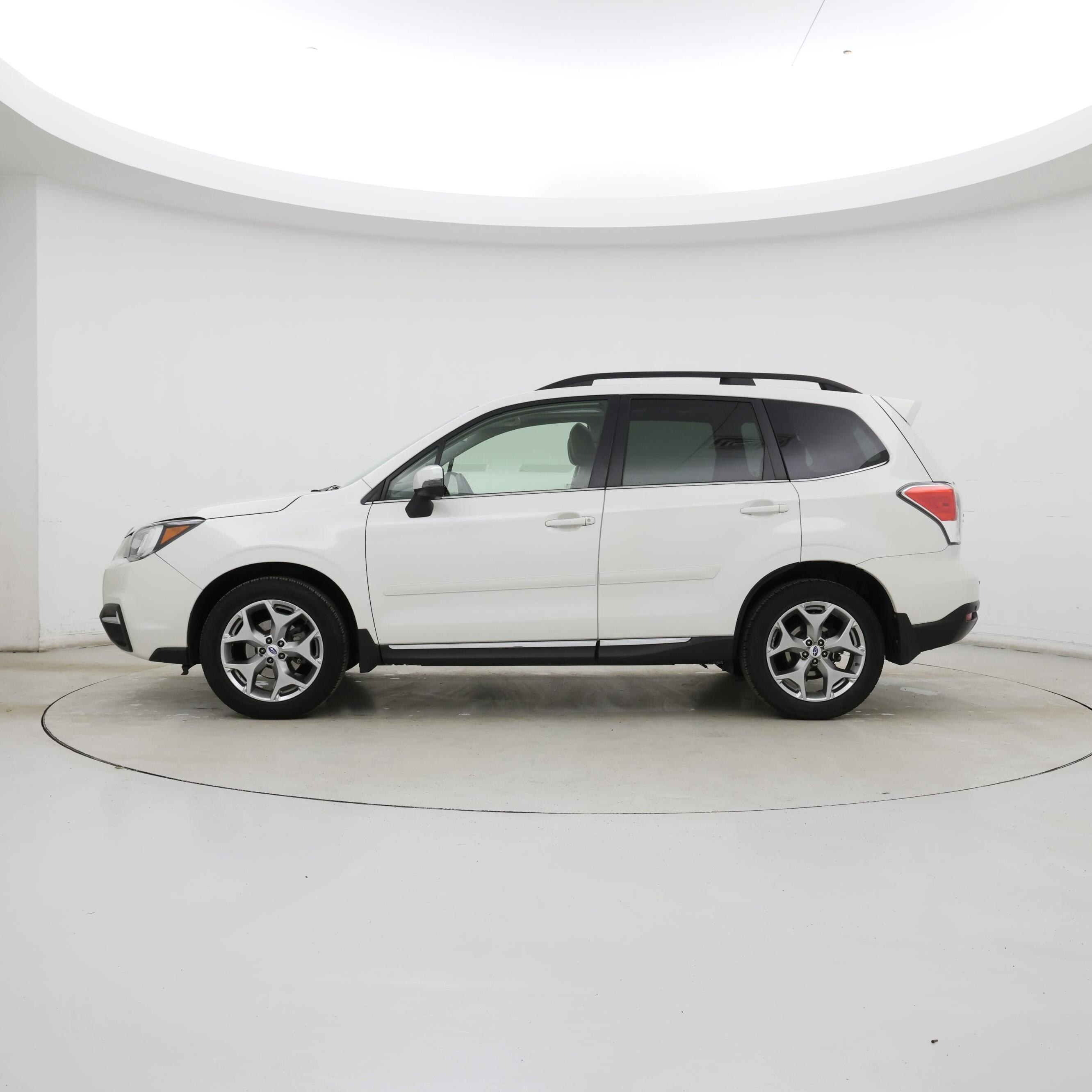 Thumbnail: 2018 Subaru Forester - 3