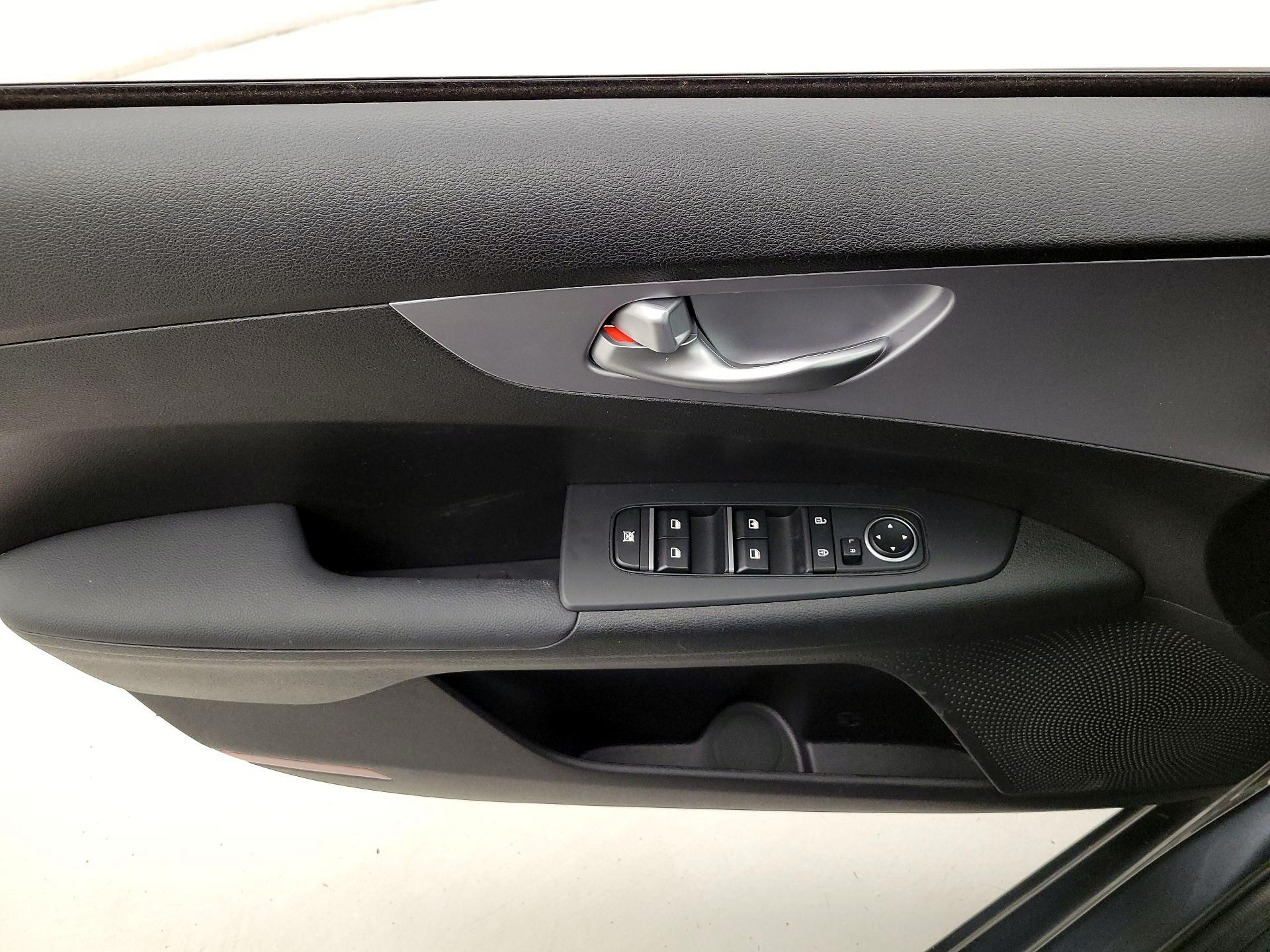 Thumbnail: 2024 Kia Forte - 12