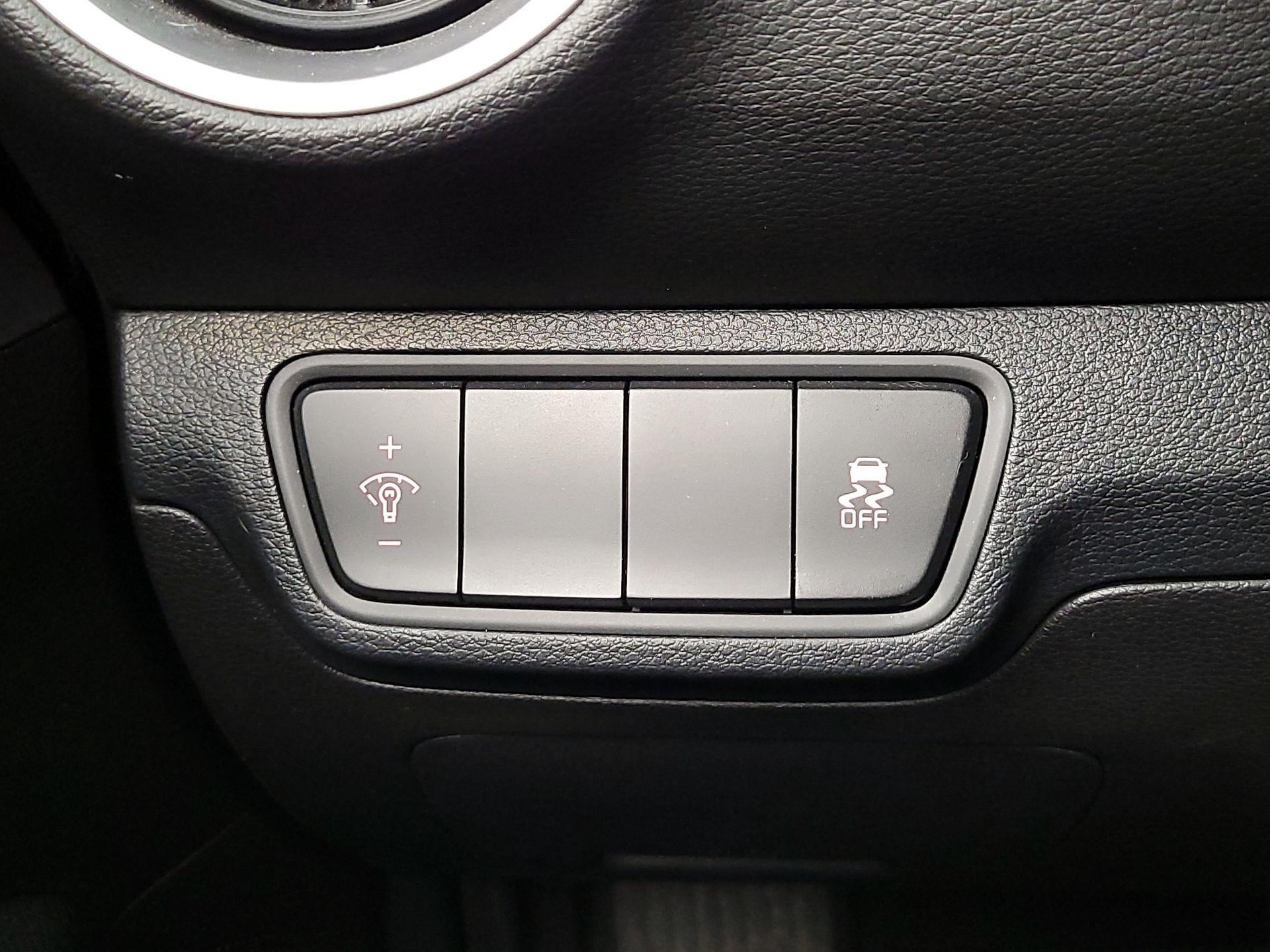 Thumbnail: 2024 Kia Forte - 13