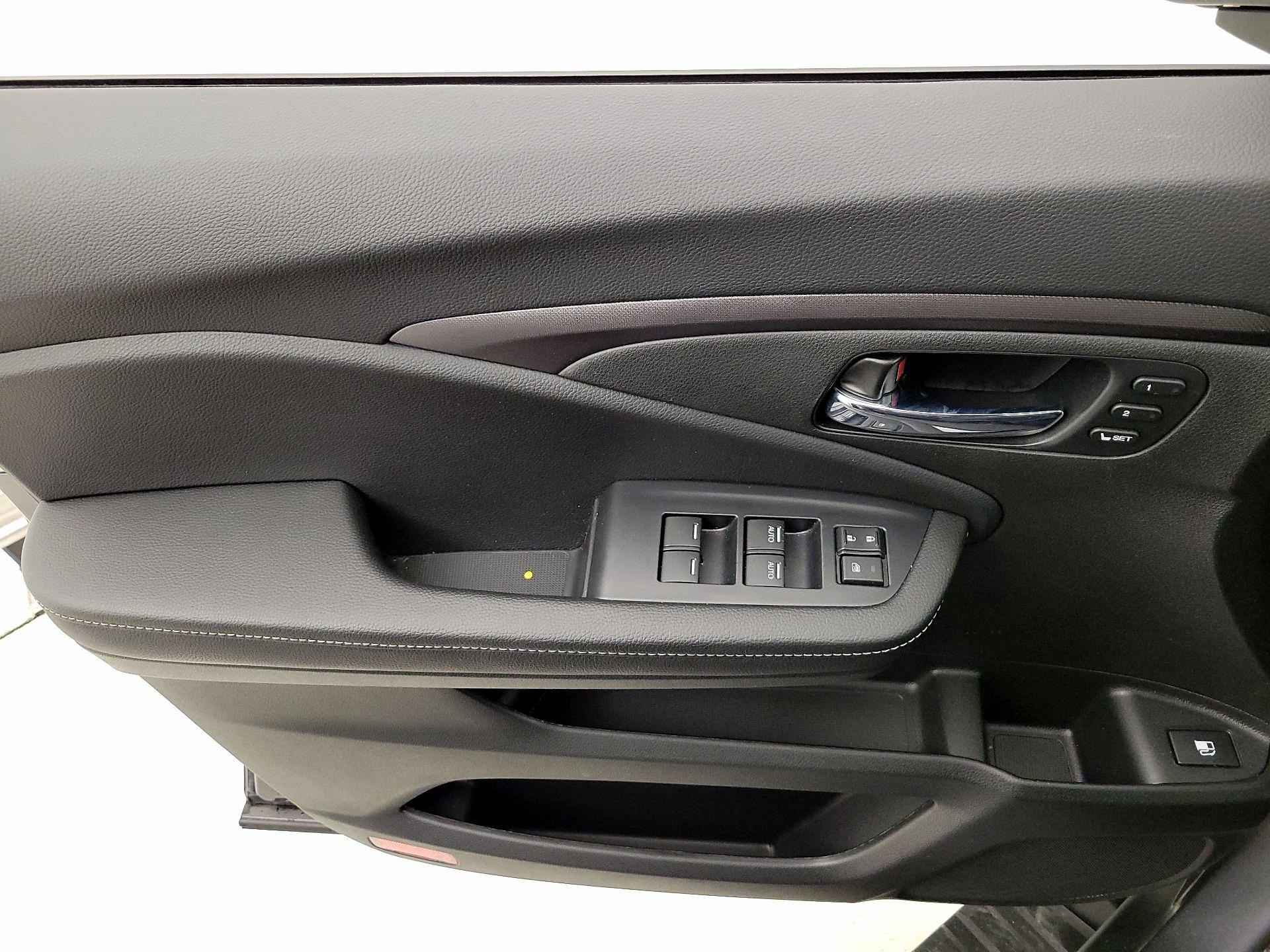 Thumbnail: 2025 Honda Ridgeline - 12