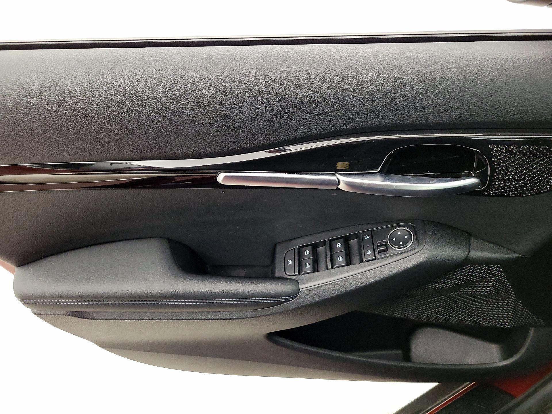 Thumbnail: 2023 Kia Seltos - 12