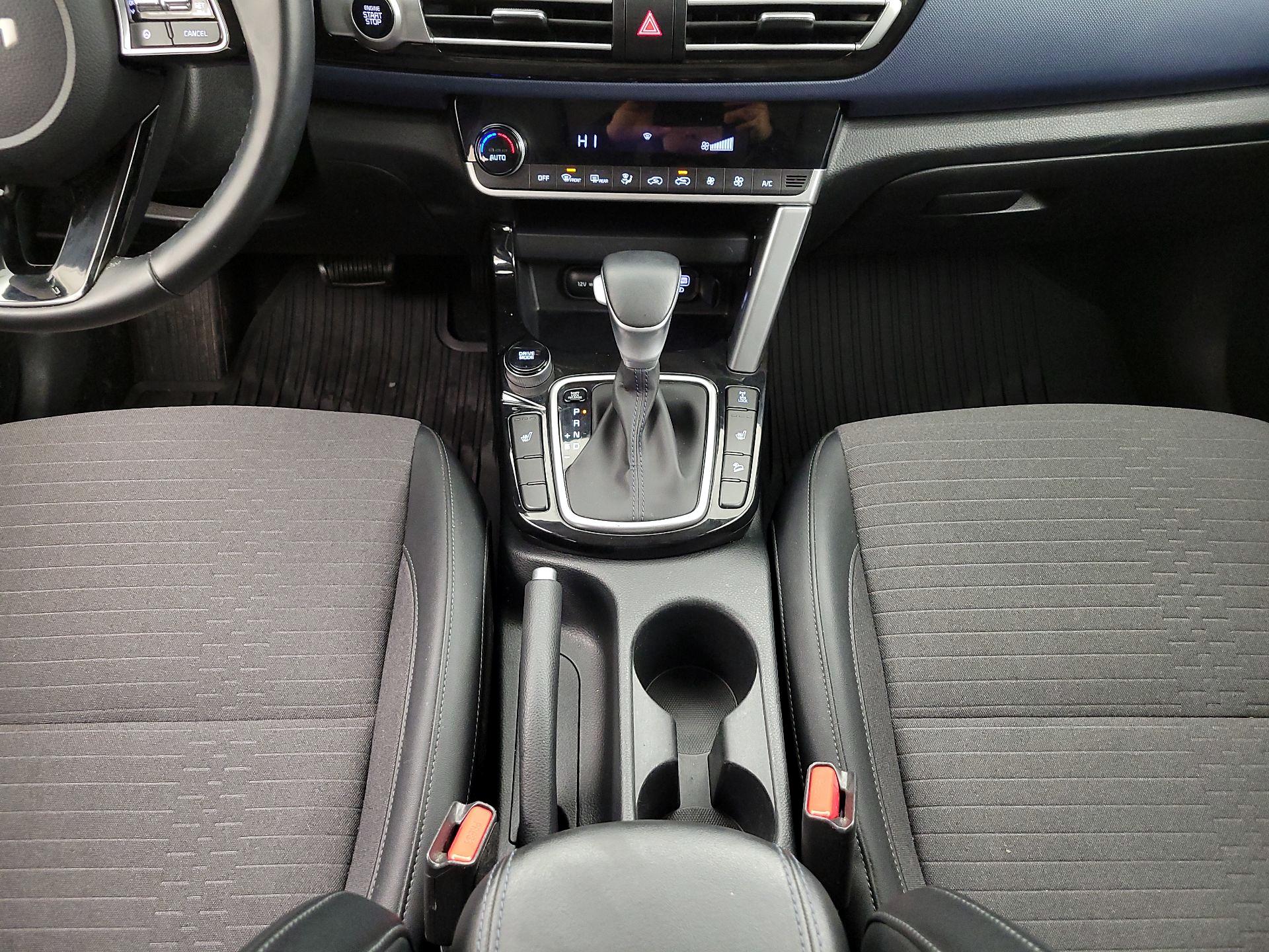 Thumbnail: 2023 Kia Seltos - 18