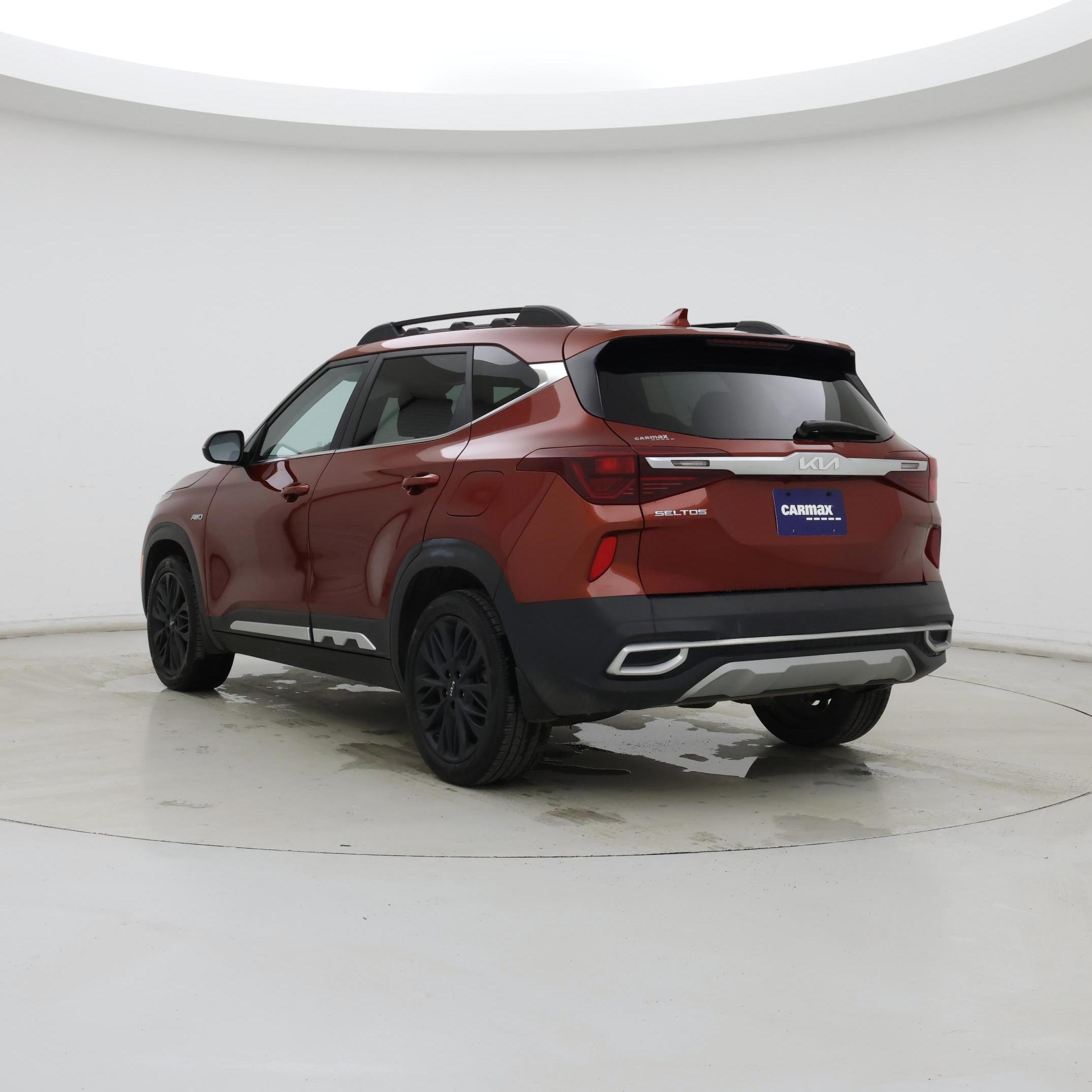 Thumbnail: 2023 Kia Seltos - 2