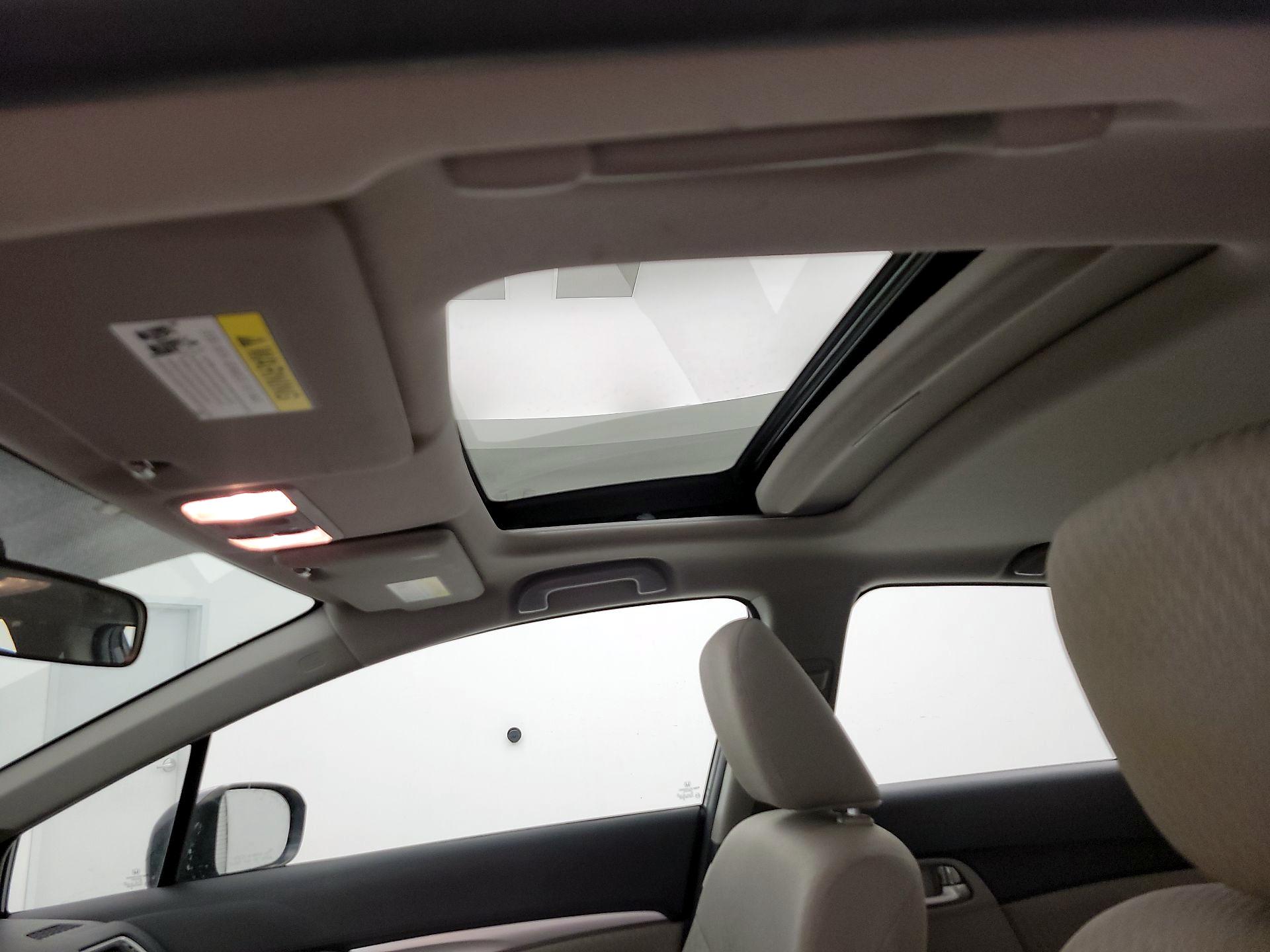 Thumbnail: 2014 Honda Civic - 19