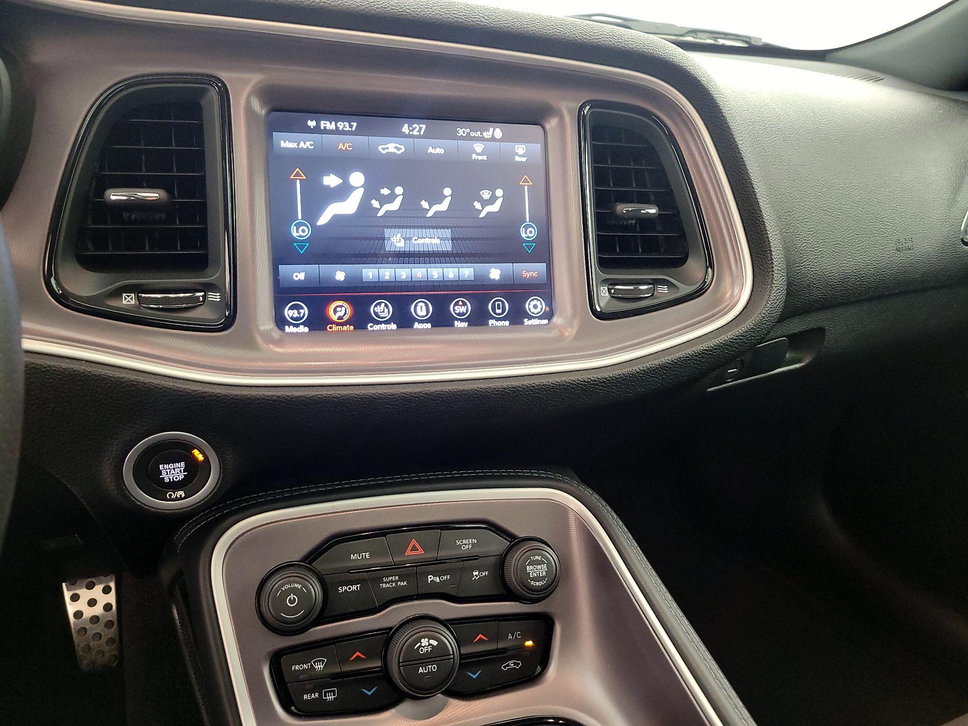 Thumbnail: 2022 Dodge Challenger - 17