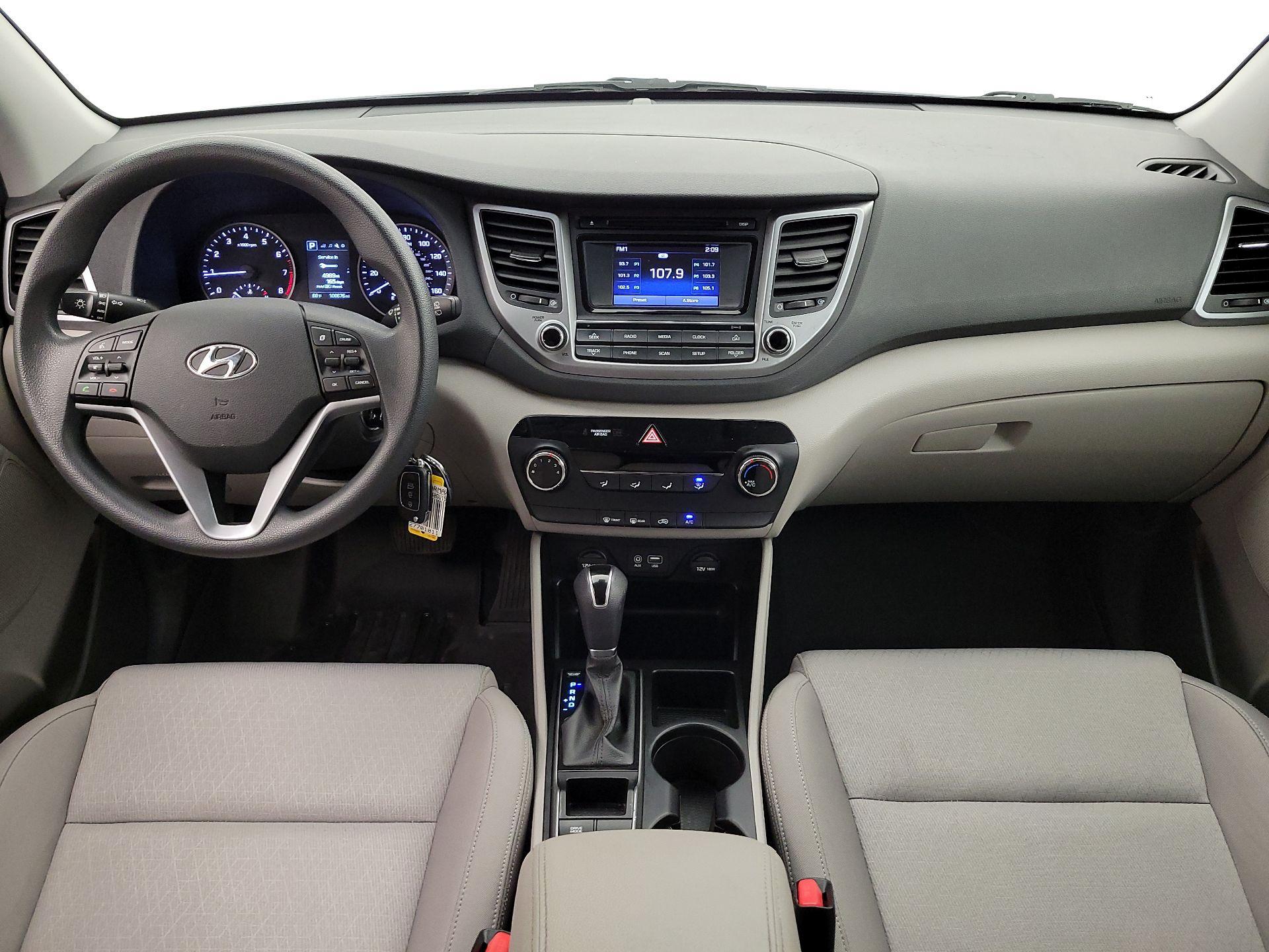 Thumbnail: 2016 Hyundai Tucson - 9