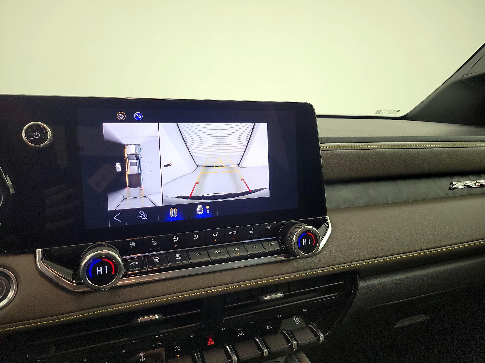 Thumbnail: 2025 Chevrolet Colorado - 15