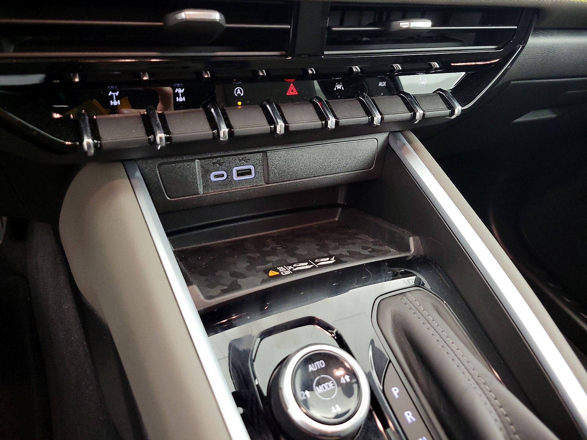 Thumbnail: 2025 Chevrolet Colorado - 19