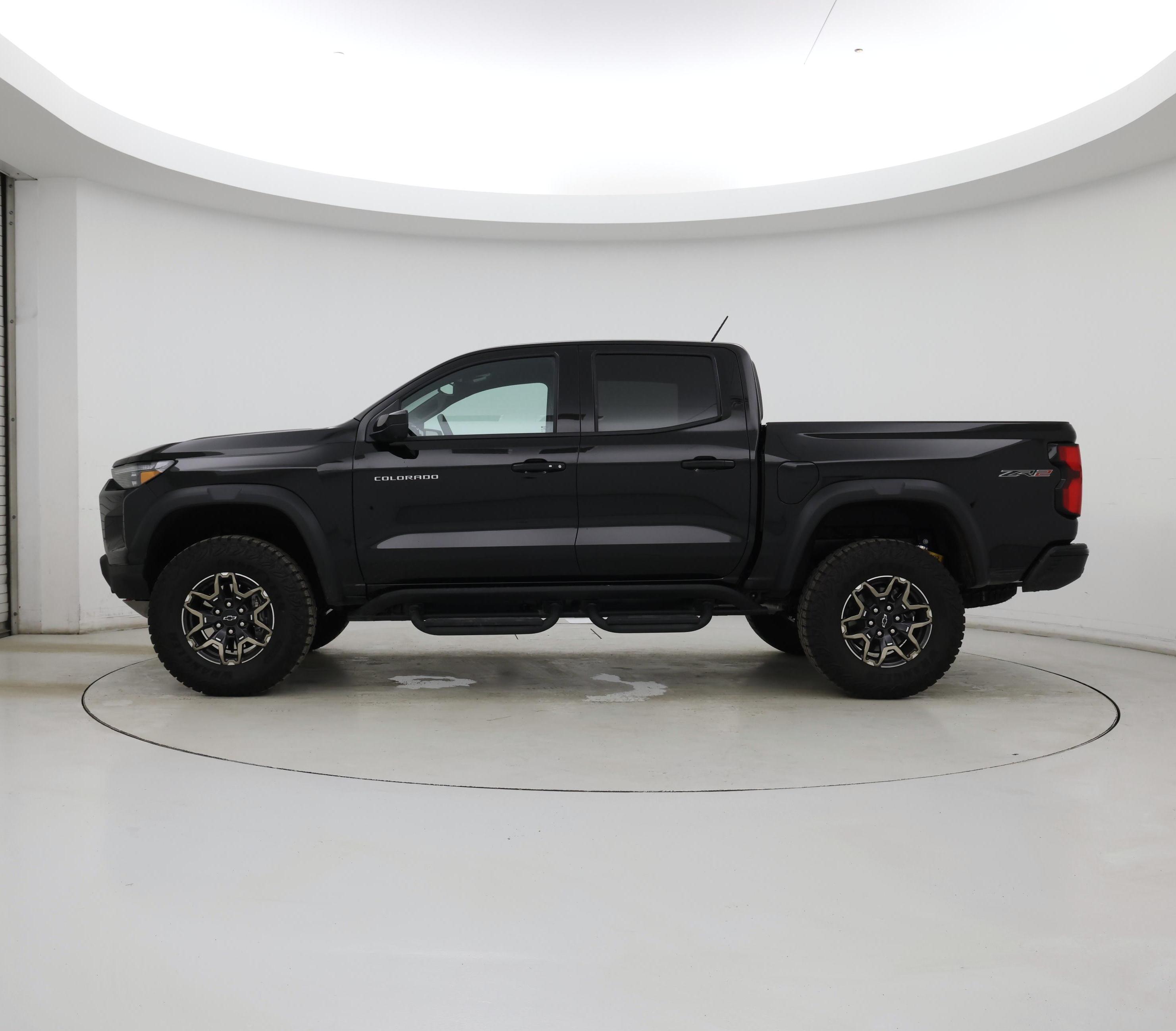 Thumbnail: 2025 Chevrolet Colorado - 3