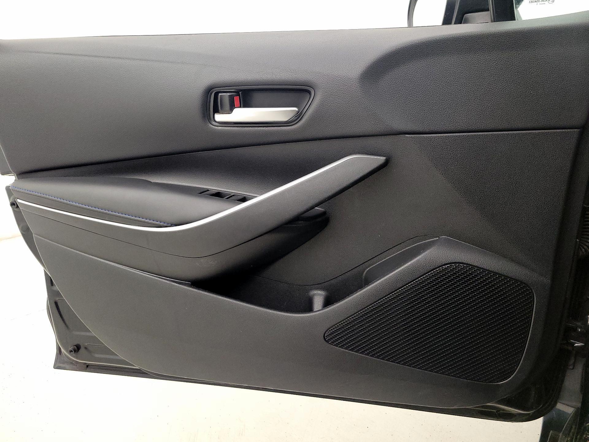 Thumbnail: 2021 Toyota Corolla - 12