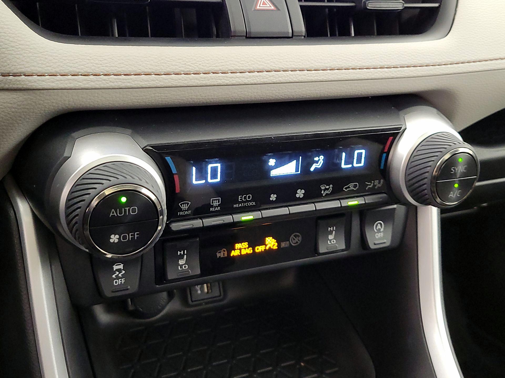 Thumbnail: 2023 Toyota RAV4 - 16