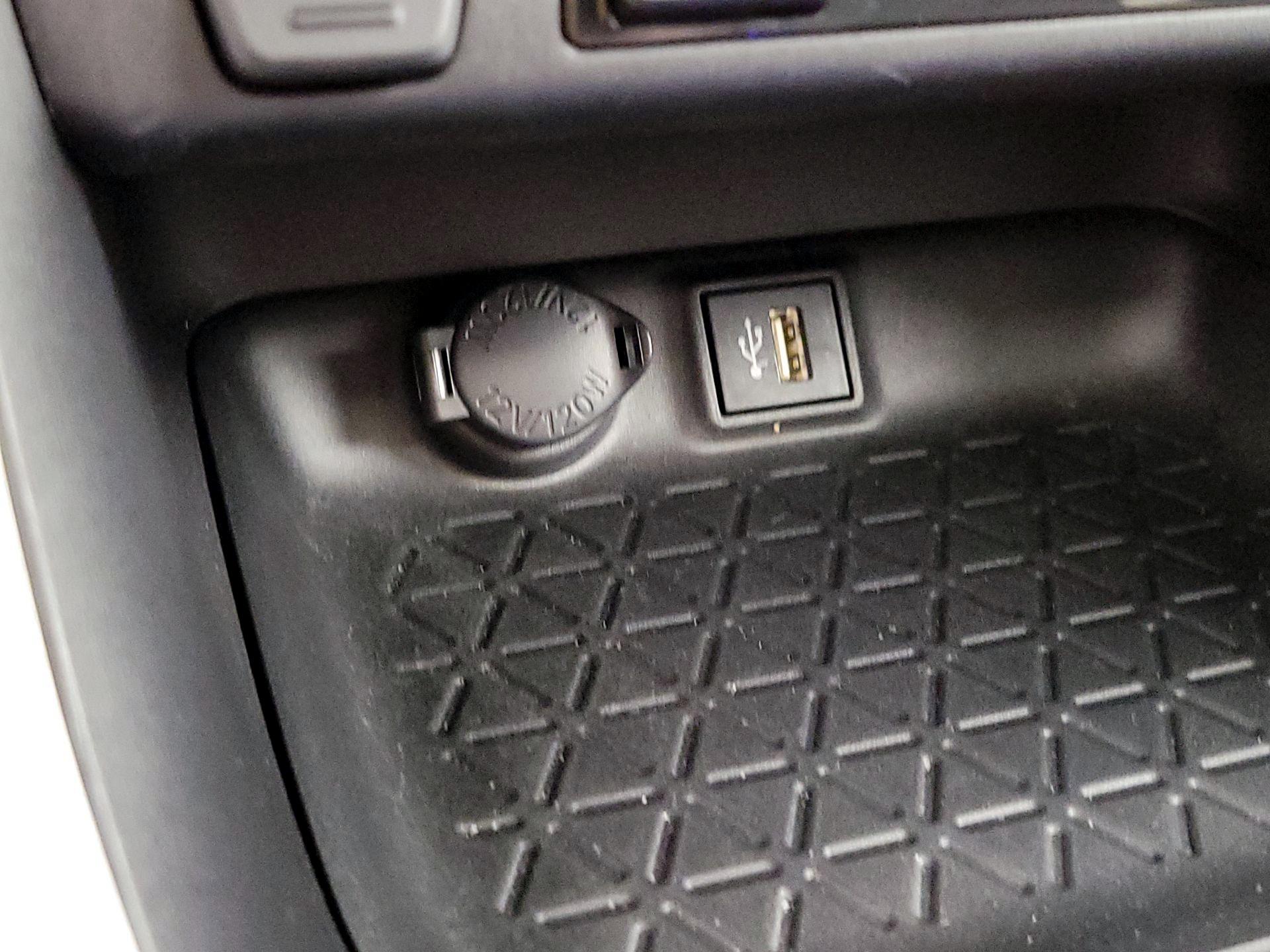 Thumbnail: 2023 Toyota RAV4 - 18