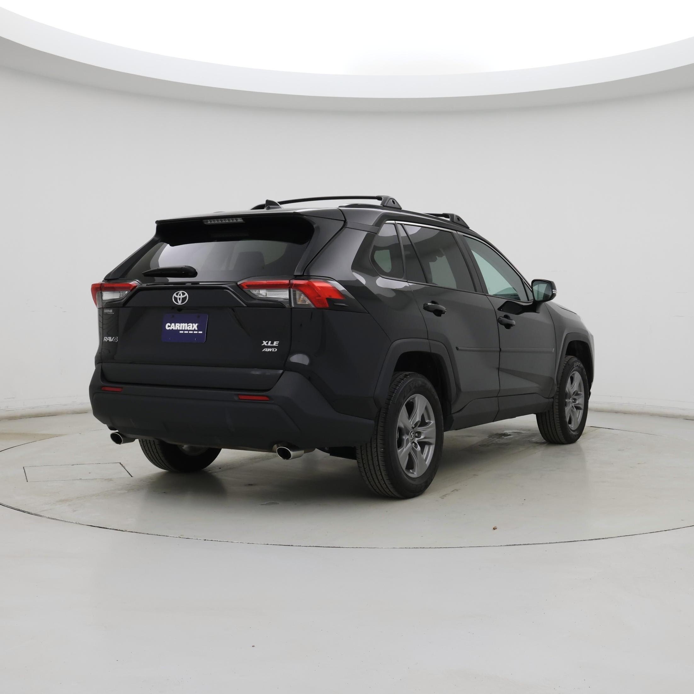 Thumbnail: 2023 Toyota RAV4 - 8