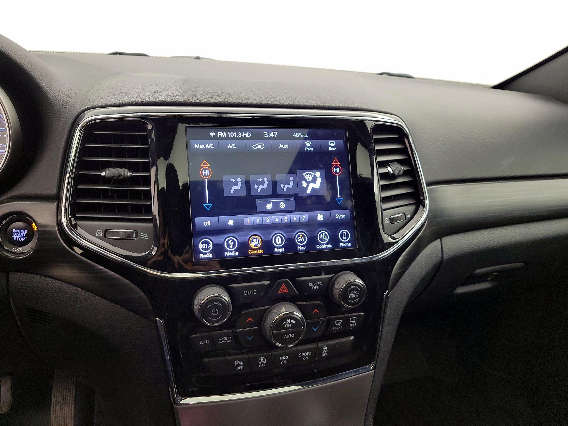 Thumbnail: 2019 Jeep Grand Cherokee - 17