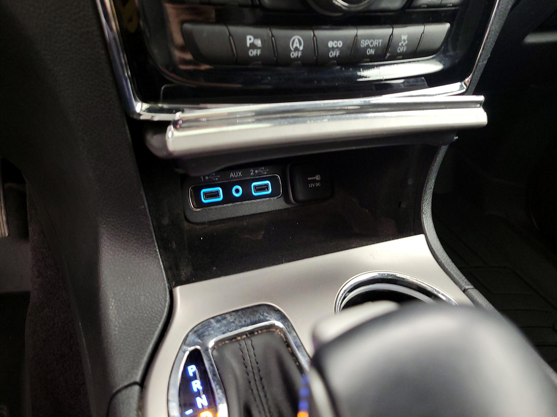 Thumbnail: 2019 Jeep Grand Cherokee - 19