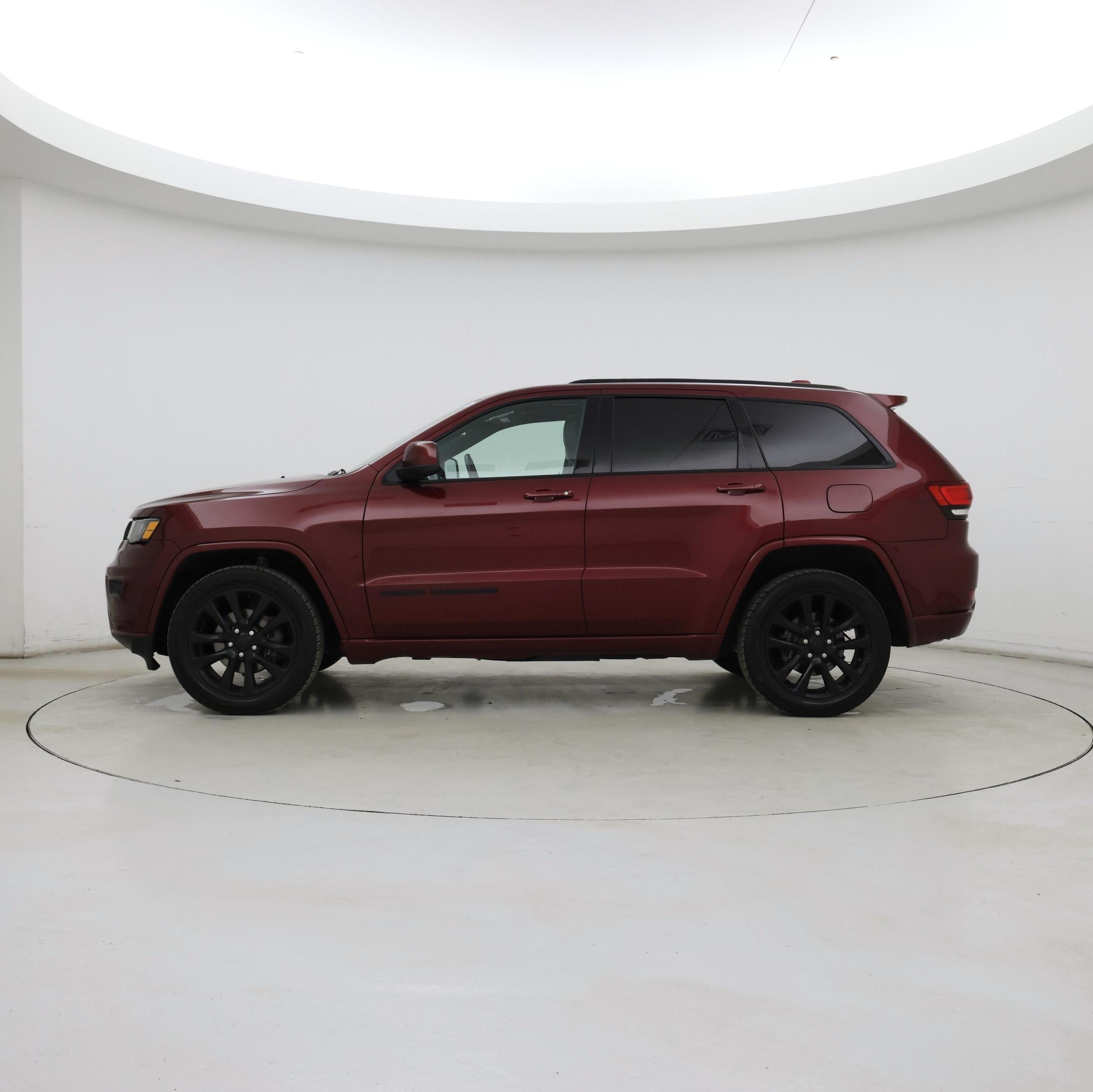 Thumbnail: 2019 Jeep Grand Cherokee - 3