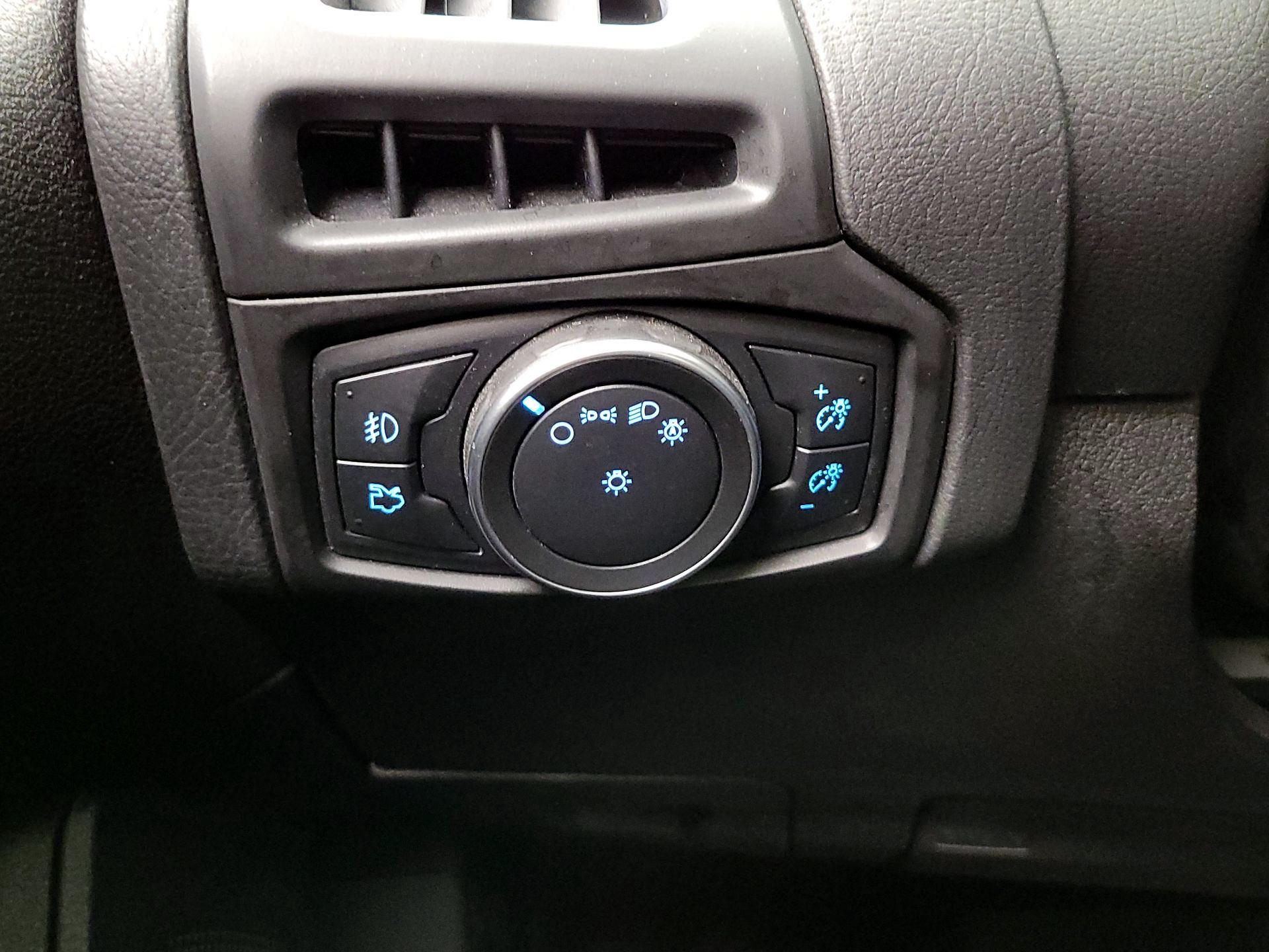 Thumbnail: 2018 Ford Focus - 13