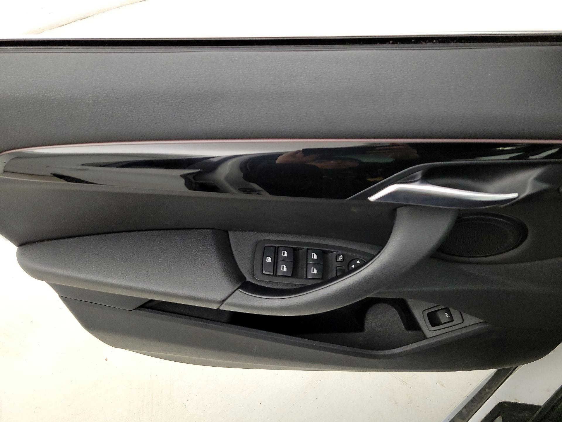 Thumbnail: 2018 BMW X1 - 12