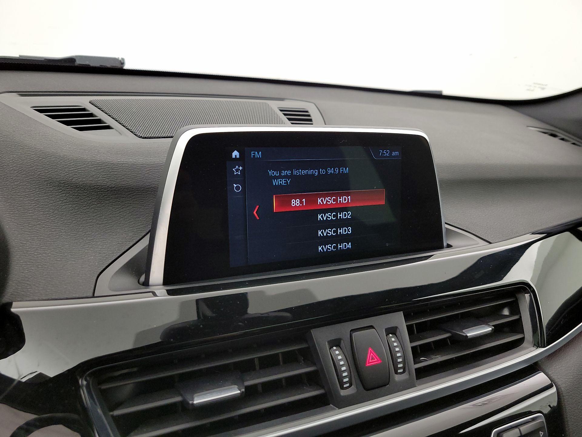 Thumbnail: 2018 BMW X1 - 16