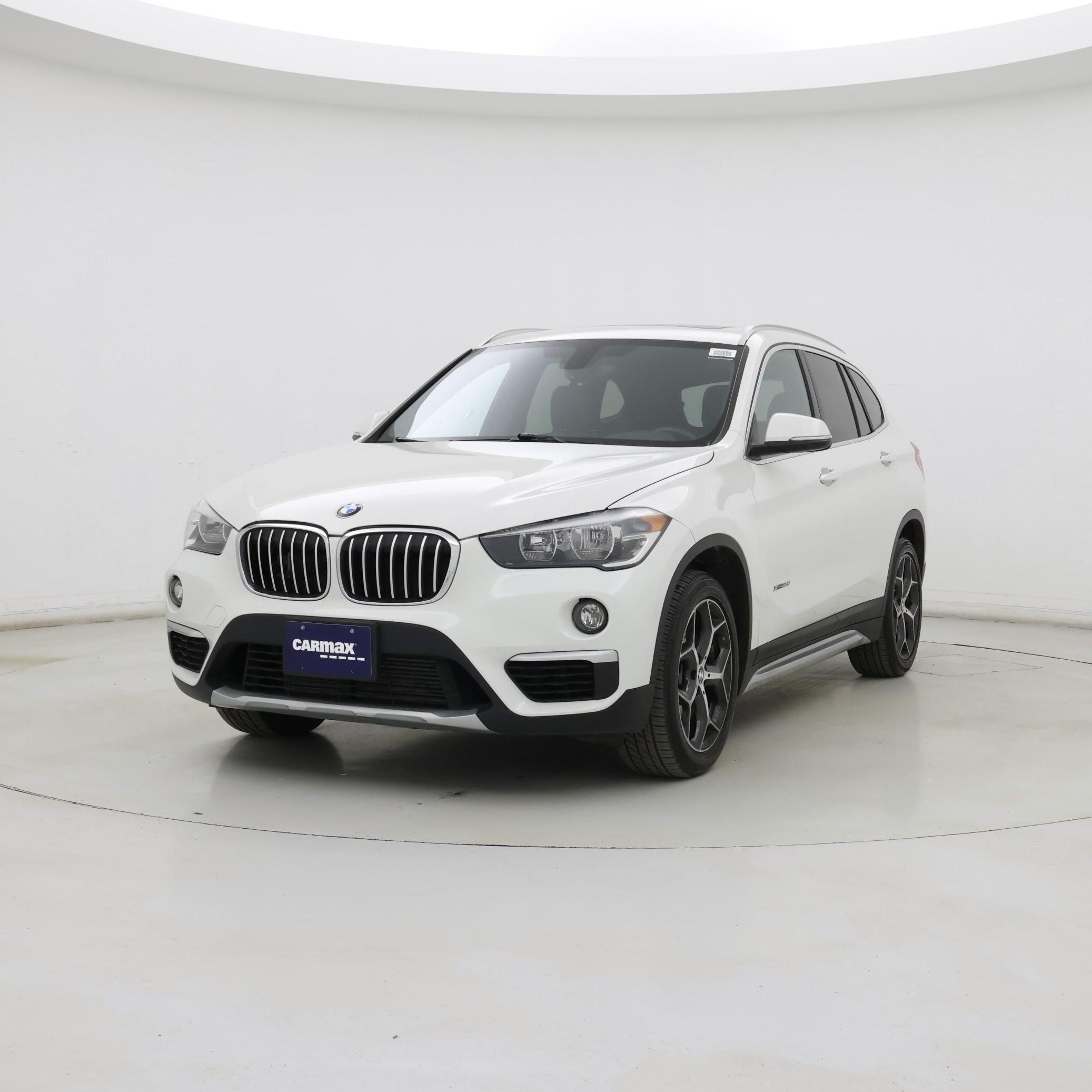 Thumbnail: 2018 BMW X1 - 4