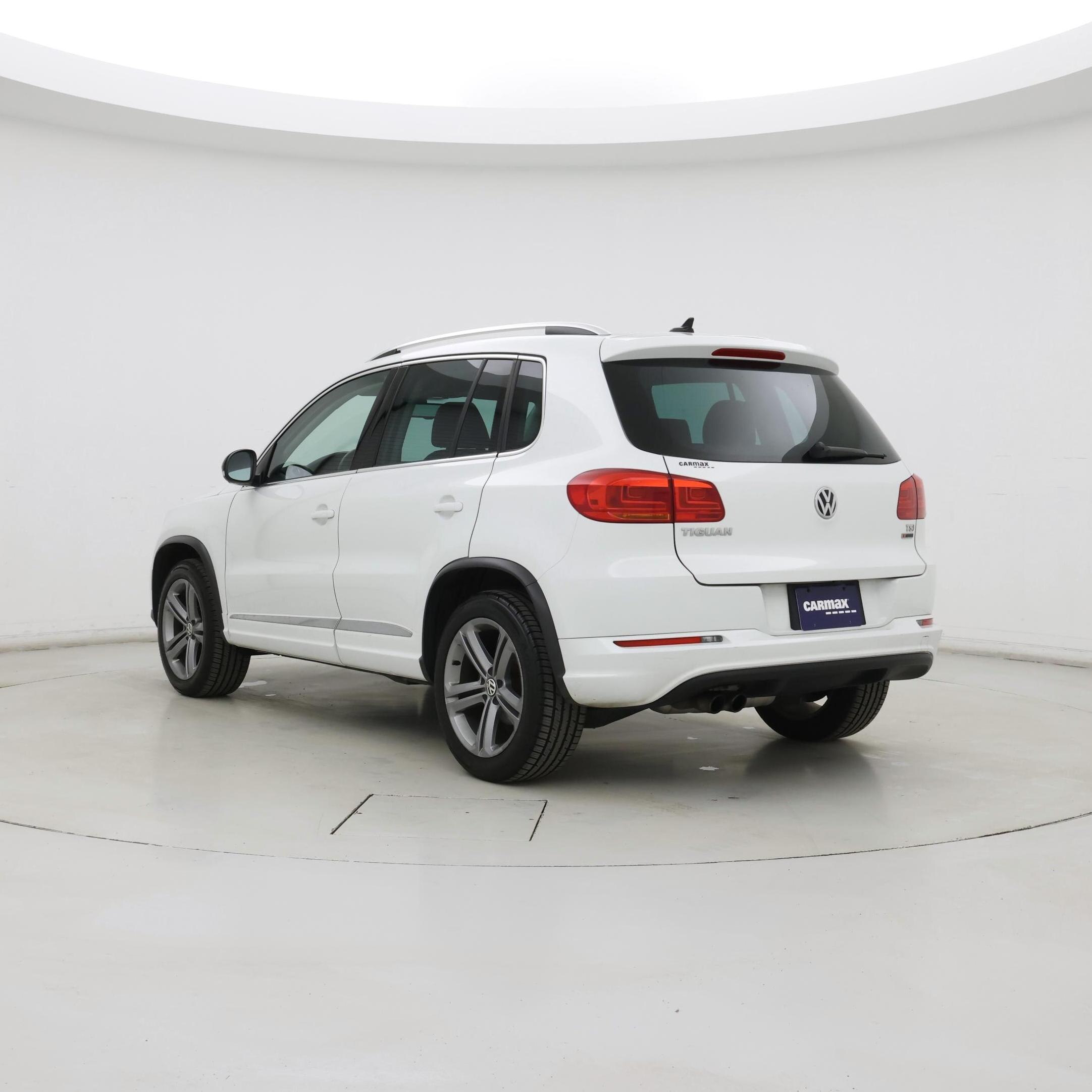 Thumbnail: 2017 Volkswagen Tiguan - 2