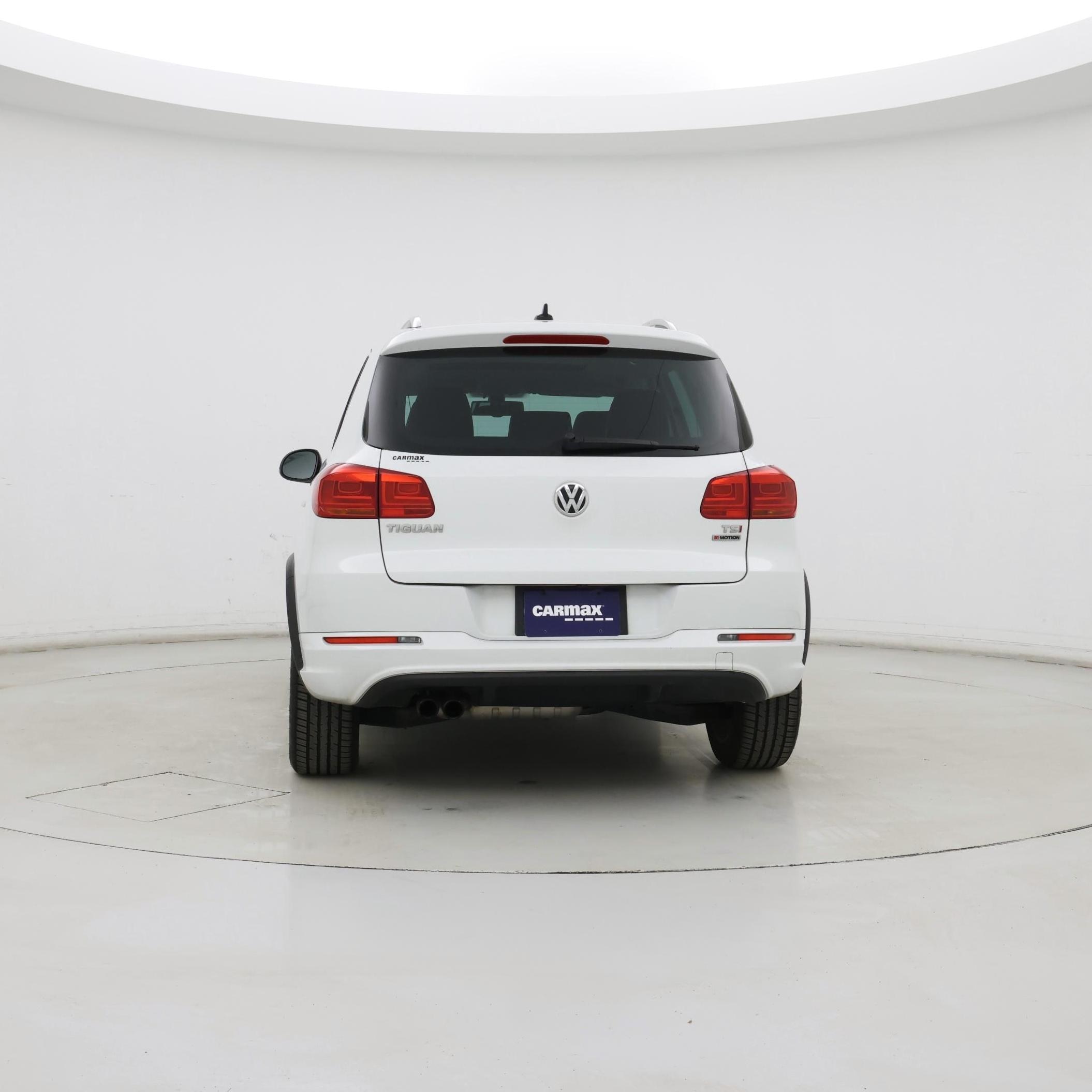 Thumbnail: 2017 Volkswagen Tiguan - 6