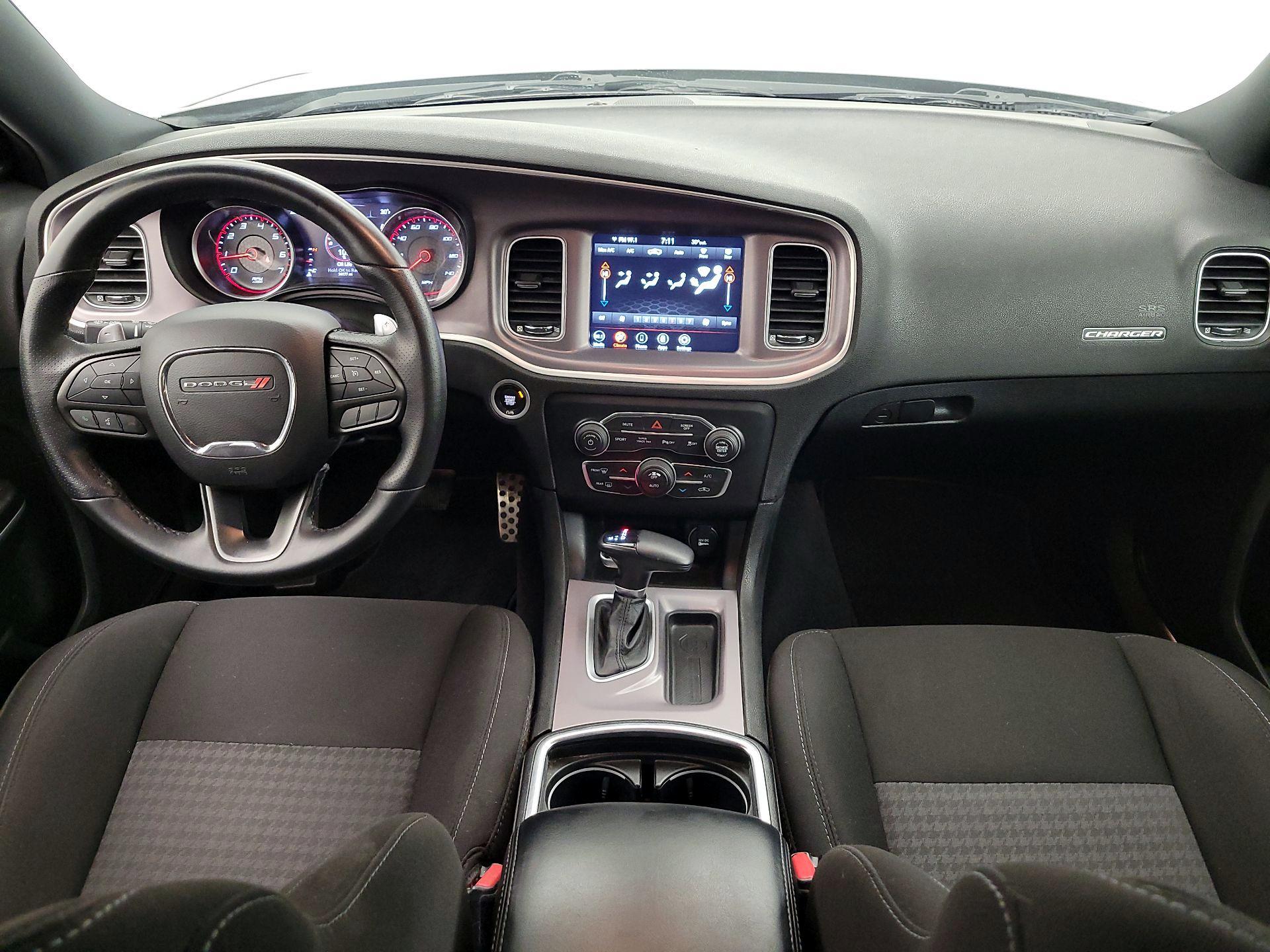 Thumbnail: 2022 Dodge Charger - 9