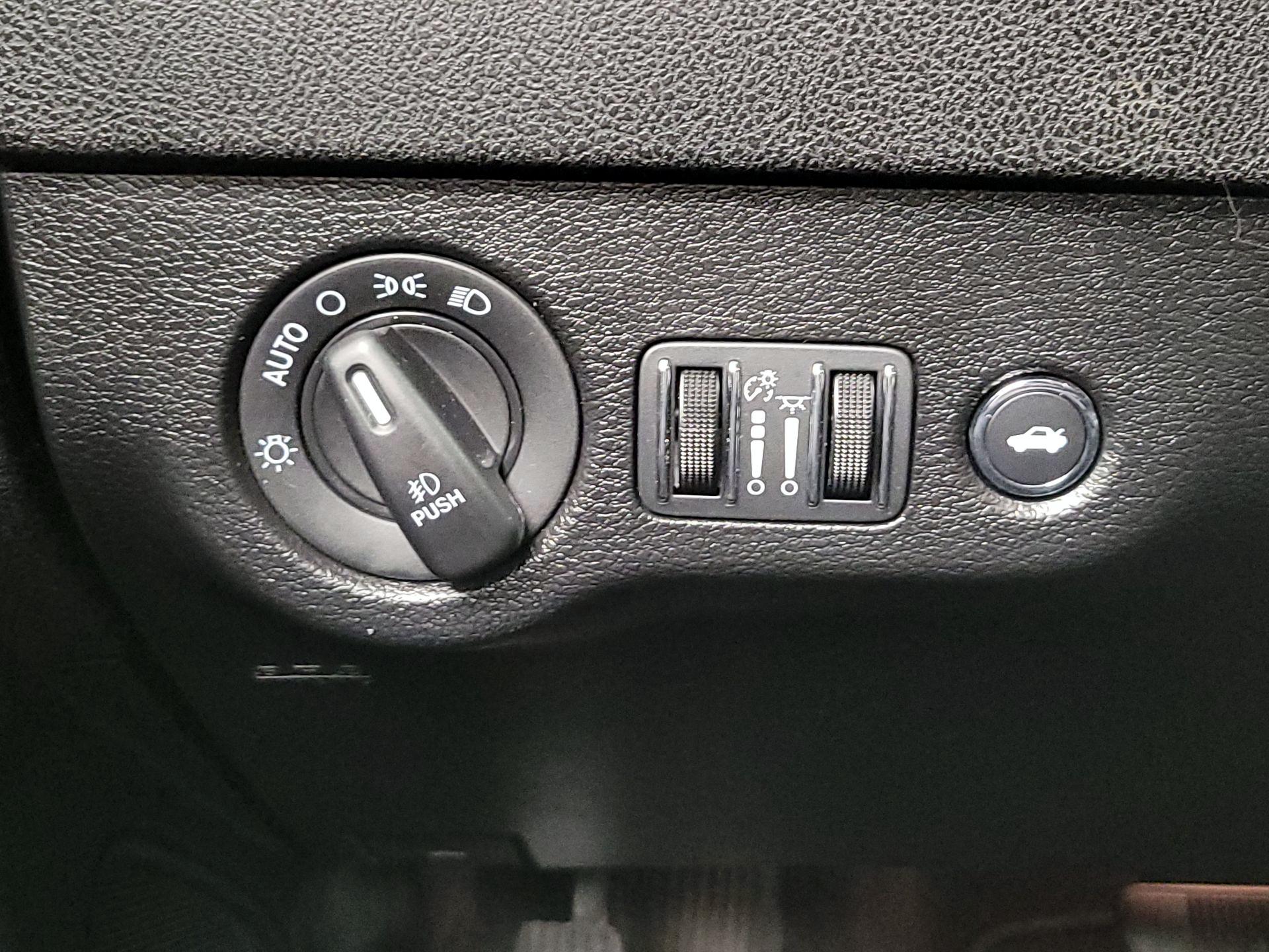 Thumbnail: 2022 Dodge Charger - 13