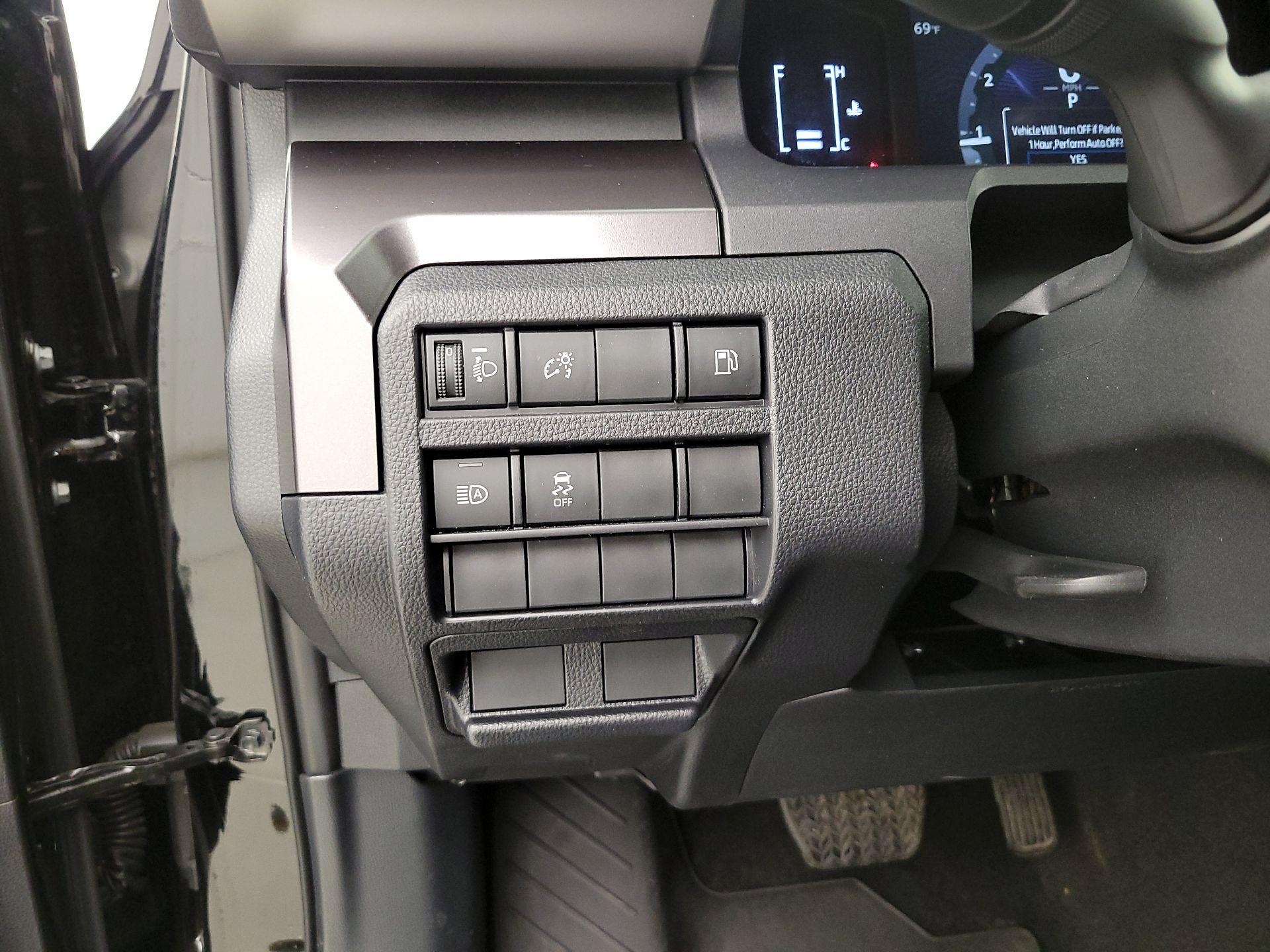 Thumbnail: 2025 Toyota 4Runner - 13