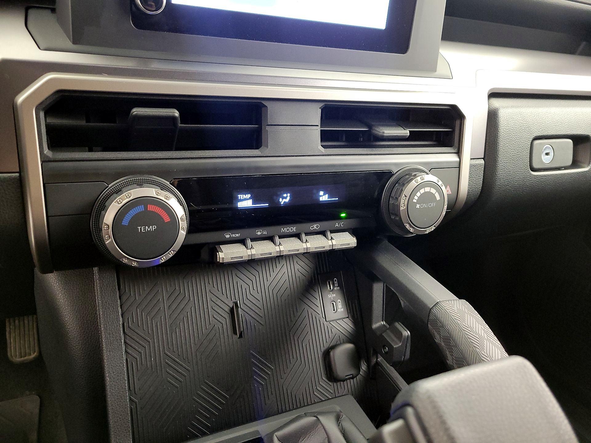 Thumbnail: 2025 Toyota 4Runner - 17