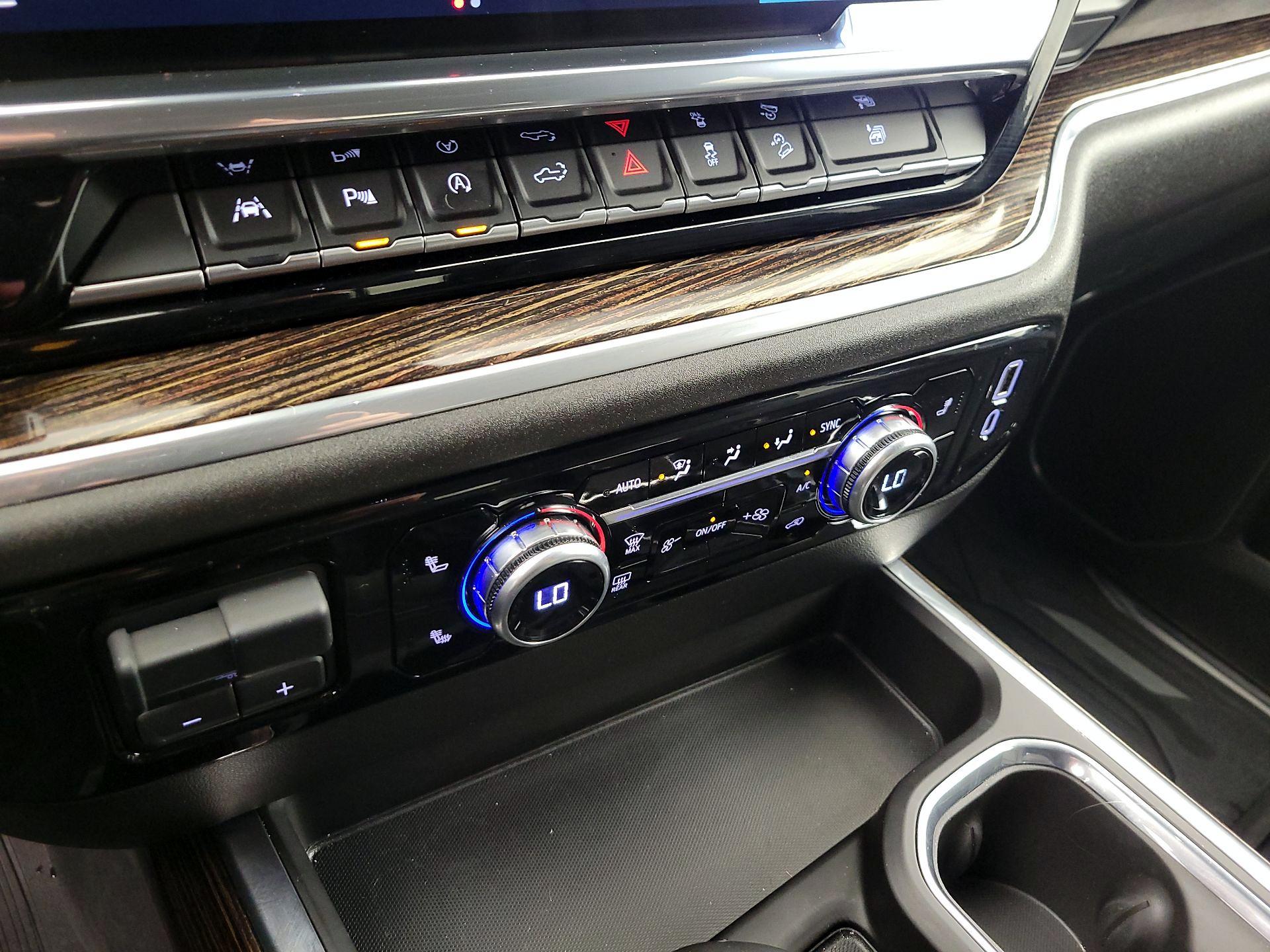 Thumbnail: 2025 GMC Sierra 1500 - 17