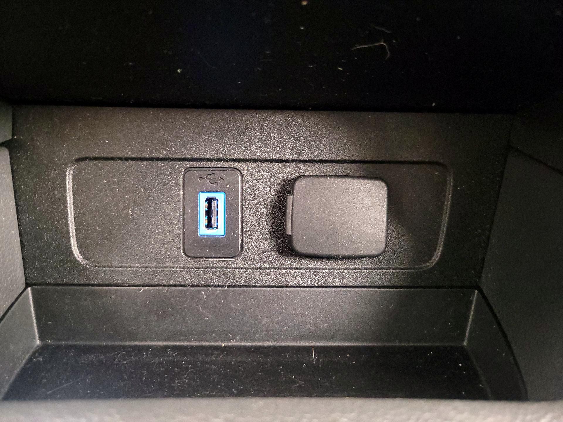 Thumbnail: 2017 Ford Escape - 18