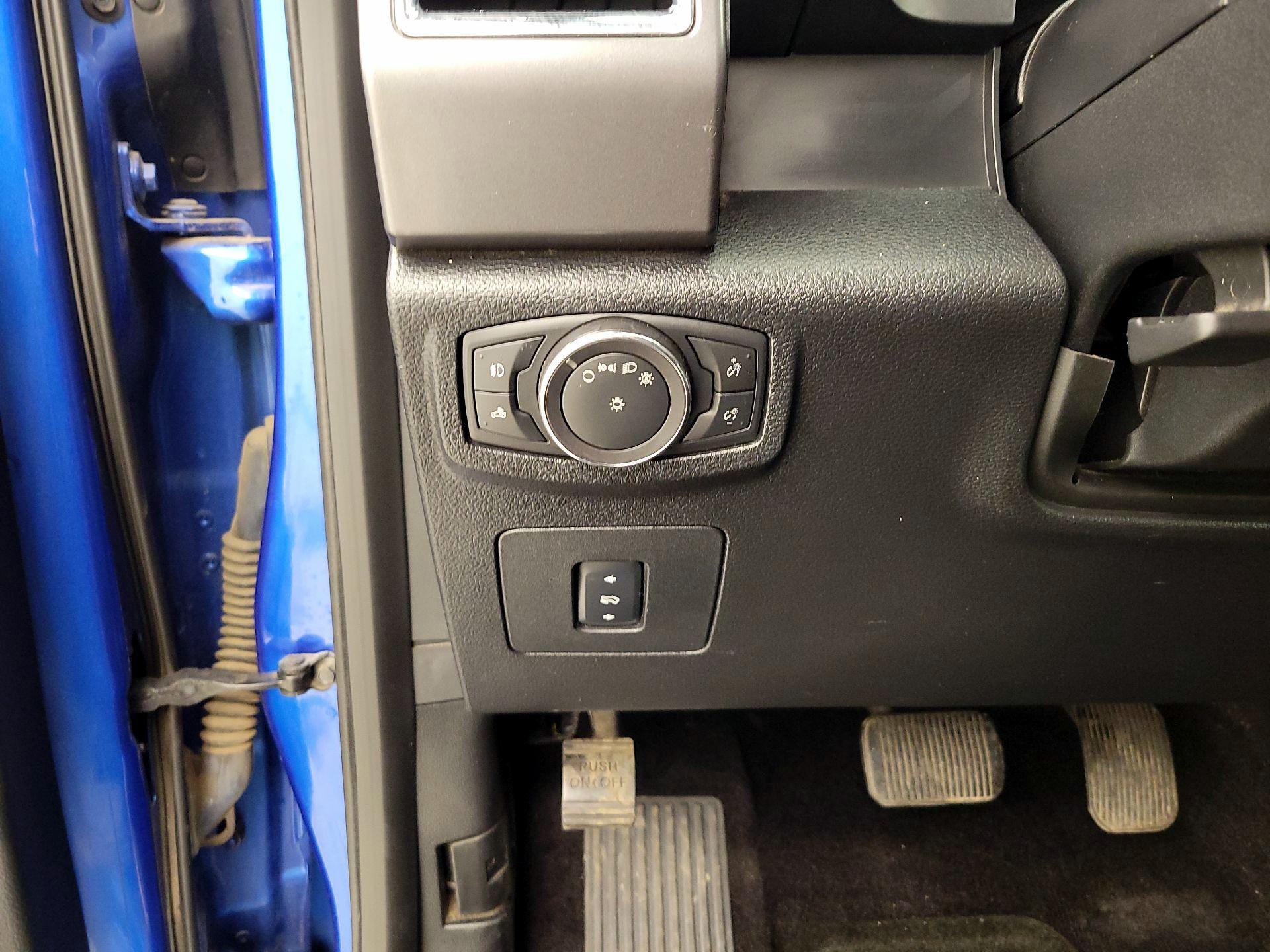 Thumbnail: 2015 Ford F-150 - 13