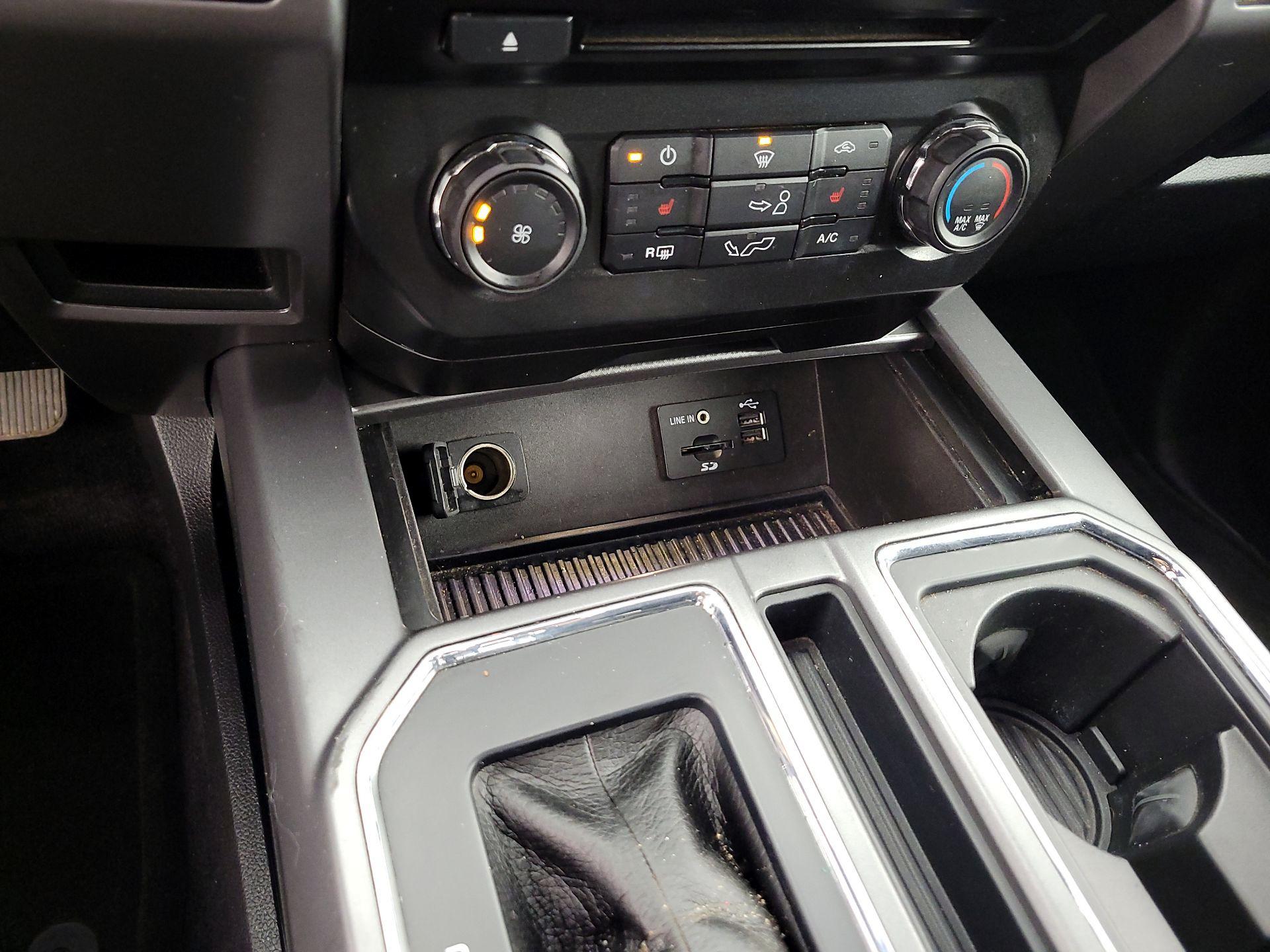 Thumbnail: 2015 Ford F-150 - 19