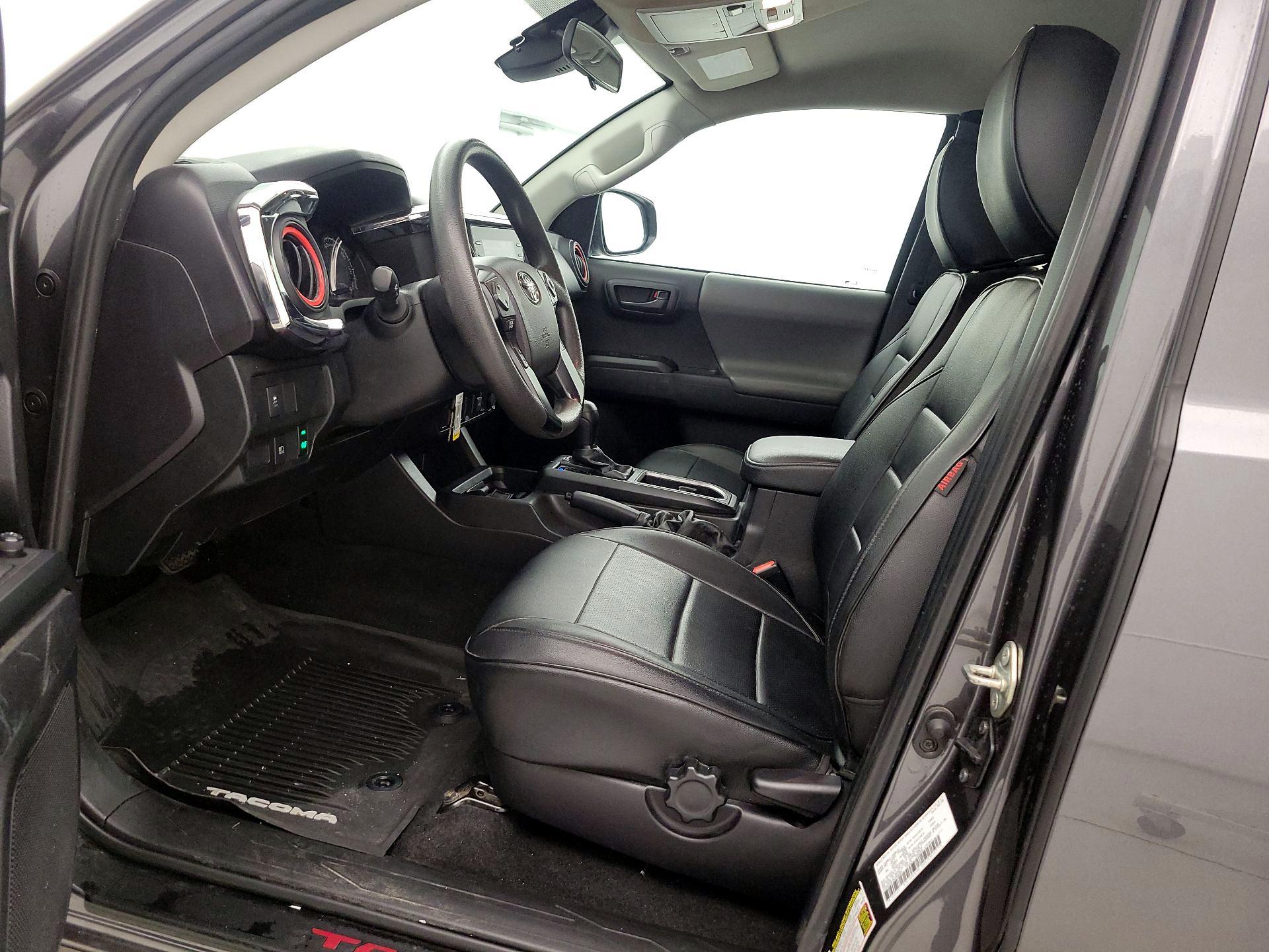 Thumbnail: 2021 Toyota Tacoma - 11